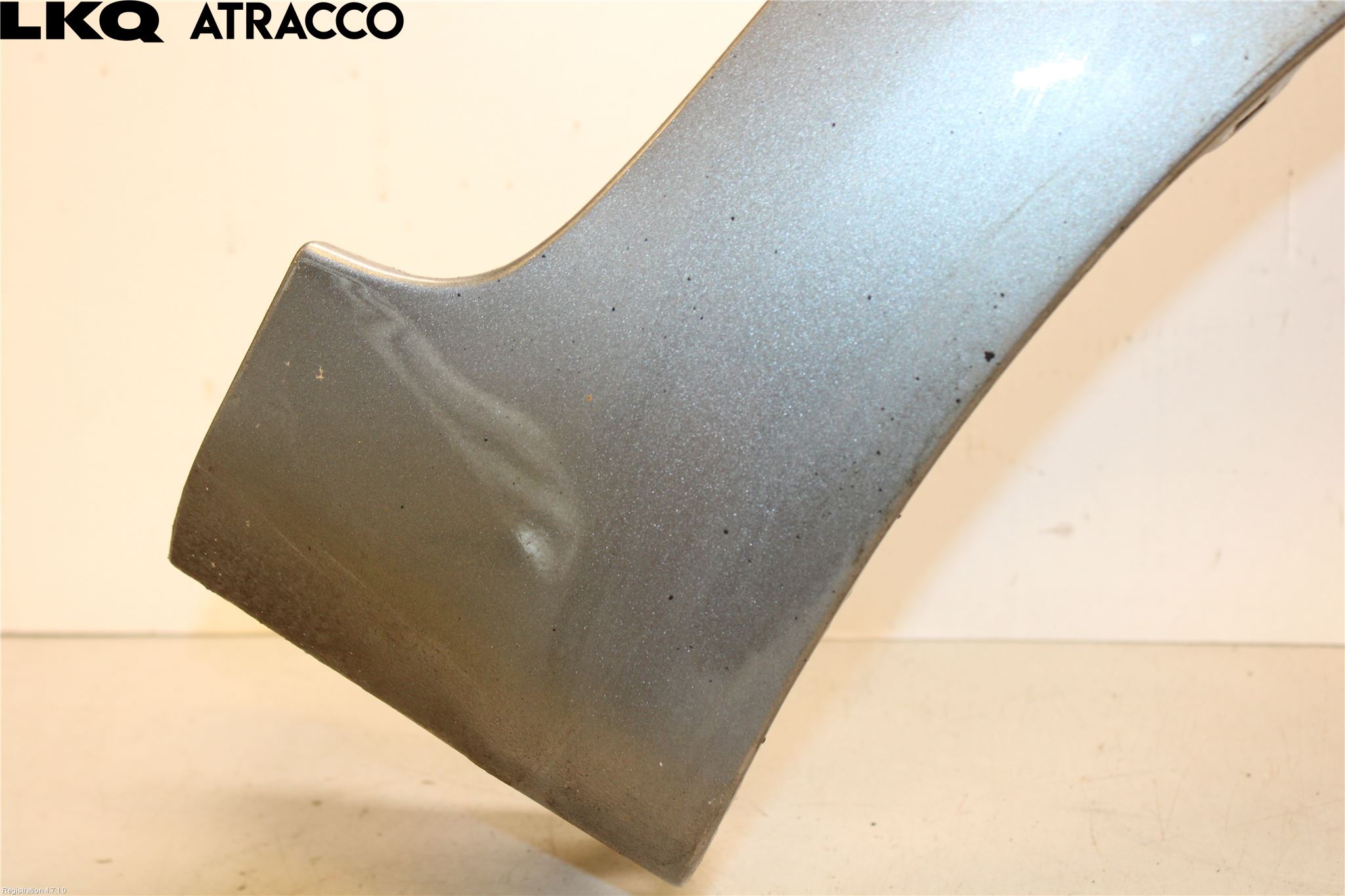 Kia CARENS III 13-19 Skjerm Foran Høyre