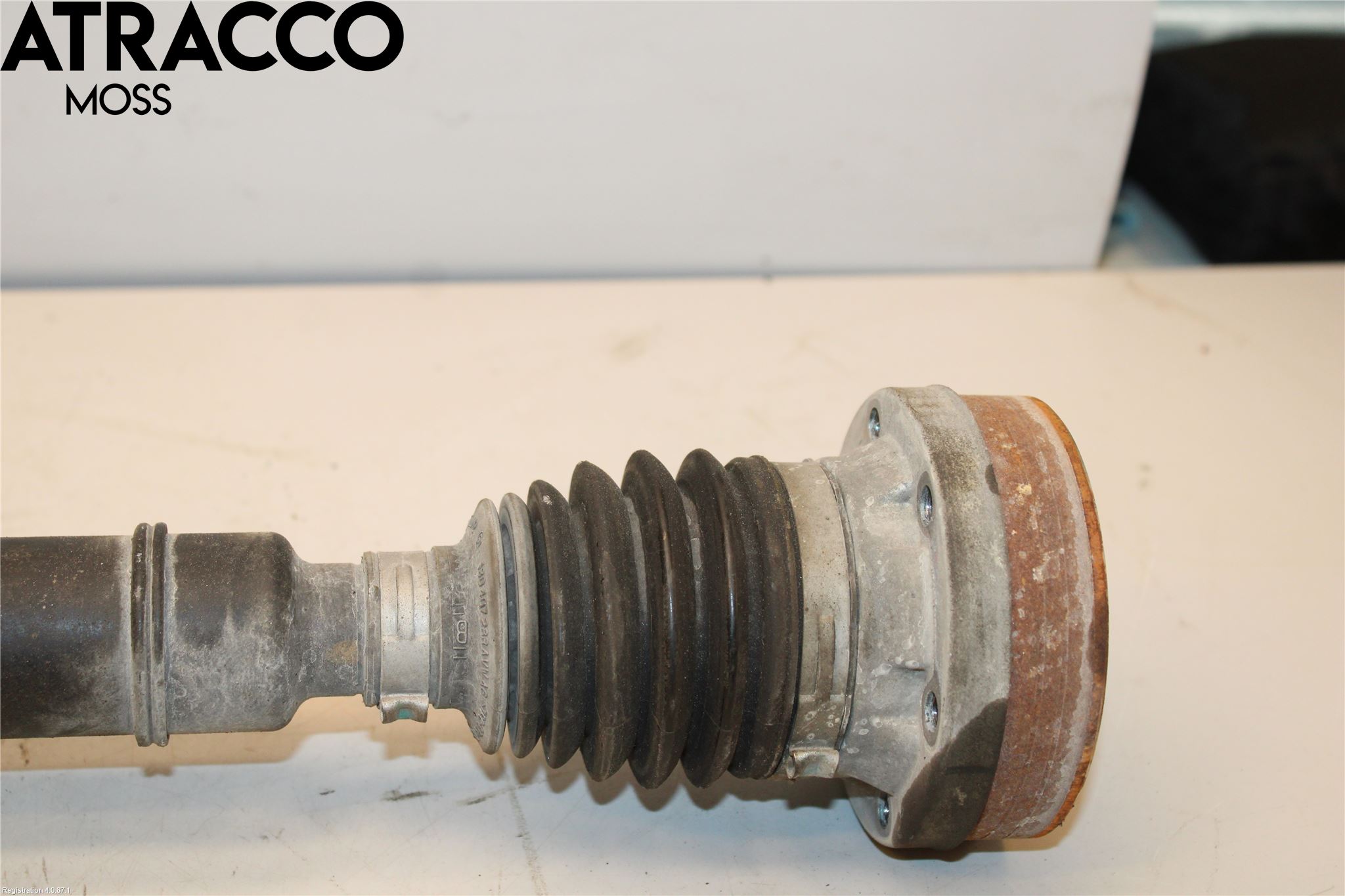 Volkswagen VW PASSAT 15-19 Drivaksel Foran Kompl Høyre