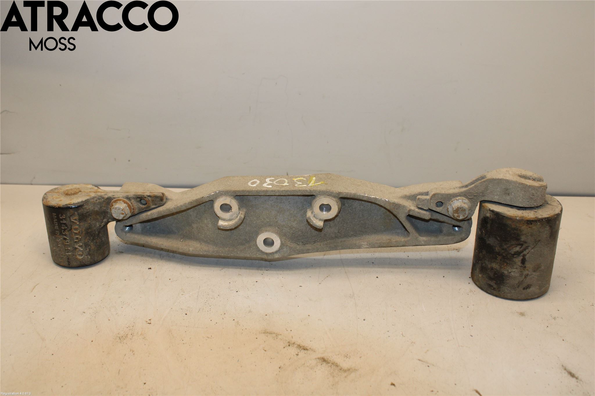 Volvo S90 17->> Bakaksel Feste Travers-Ramme