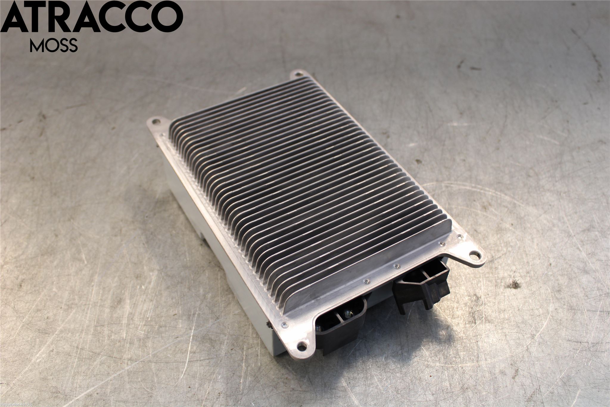 Mitsubishi OUTLANDER 13-21 Hybridconverter