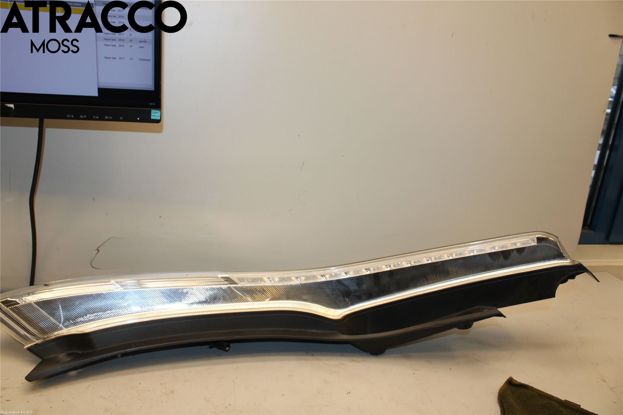 Nissan LEAF 11-17 Baklykt Venstre