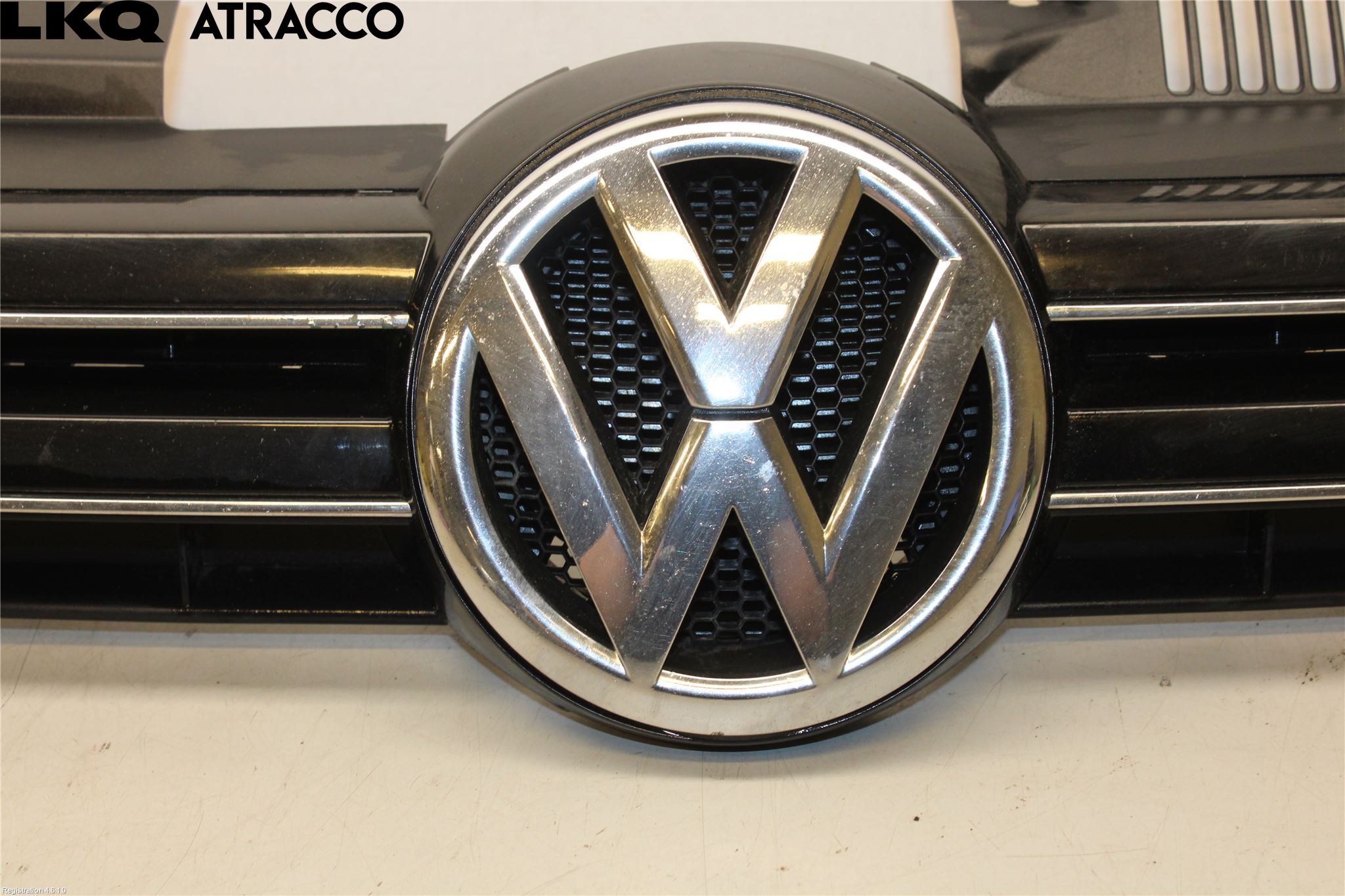 Volkswagen VW GOLF VI 09-13 Grill Komplett