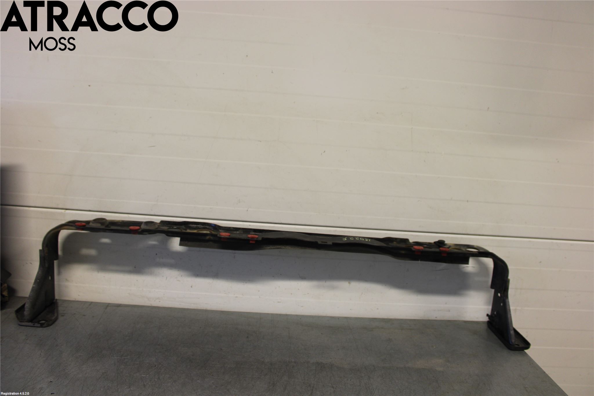 Ford TRANSIT/TOURNEO CONNECT 13-22 Radiator Feste - Ramme - Bjelk