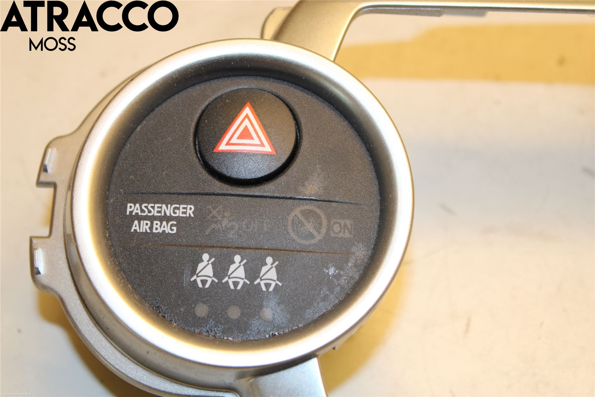 Toyota YARIS XP130 12-14 Bryter Varsel (Nødblink)