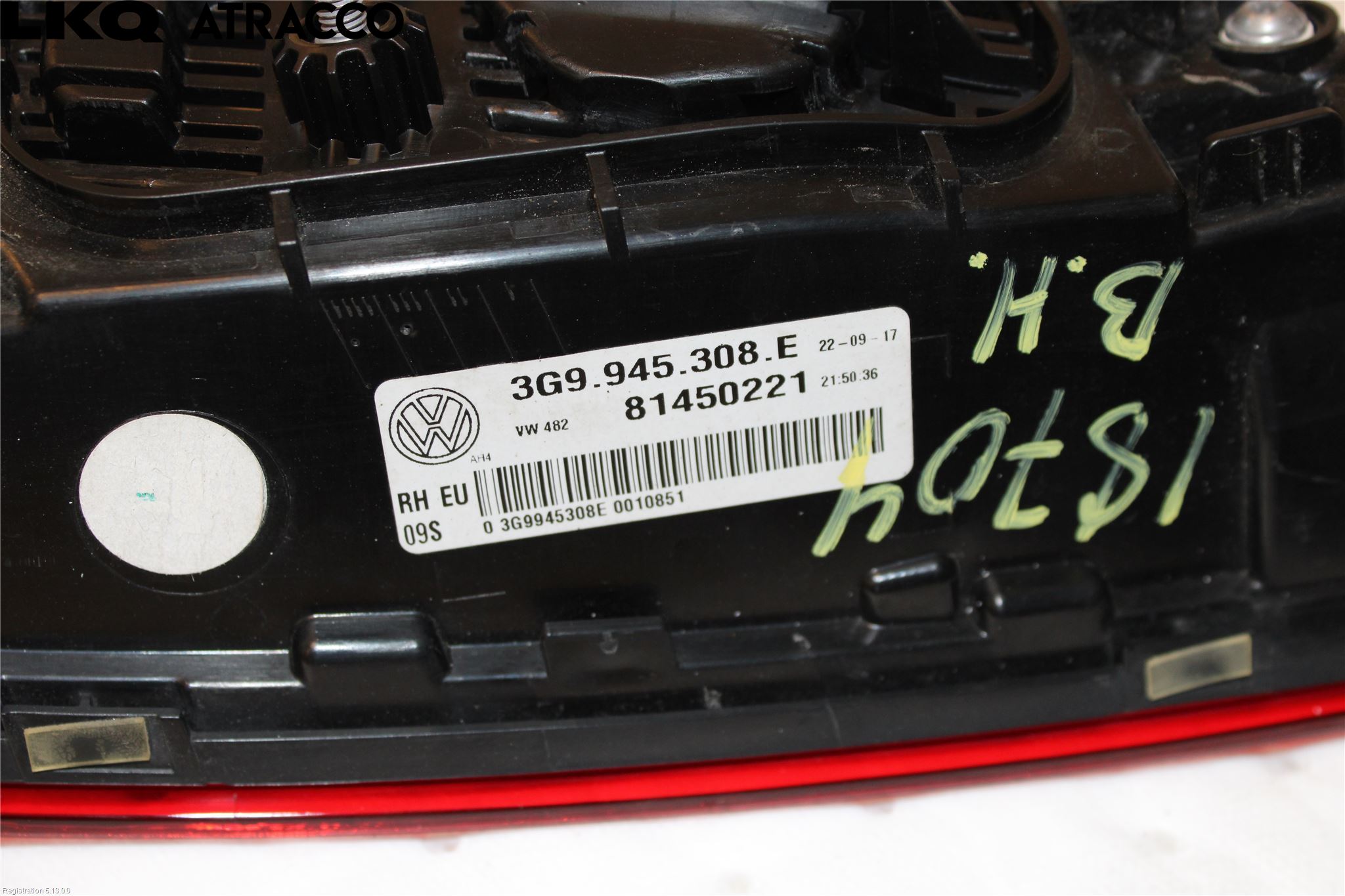 Volkswagen VW PASSAT 15-19 Baklykt Høyre  På Luke(Indre)