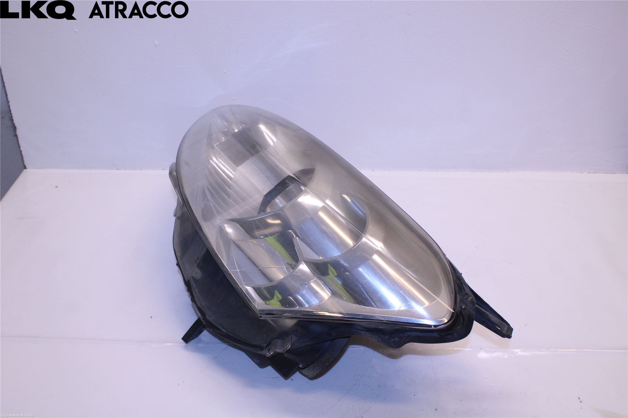 Peugeot PARTNER 08-15 Frontlykt Venstre