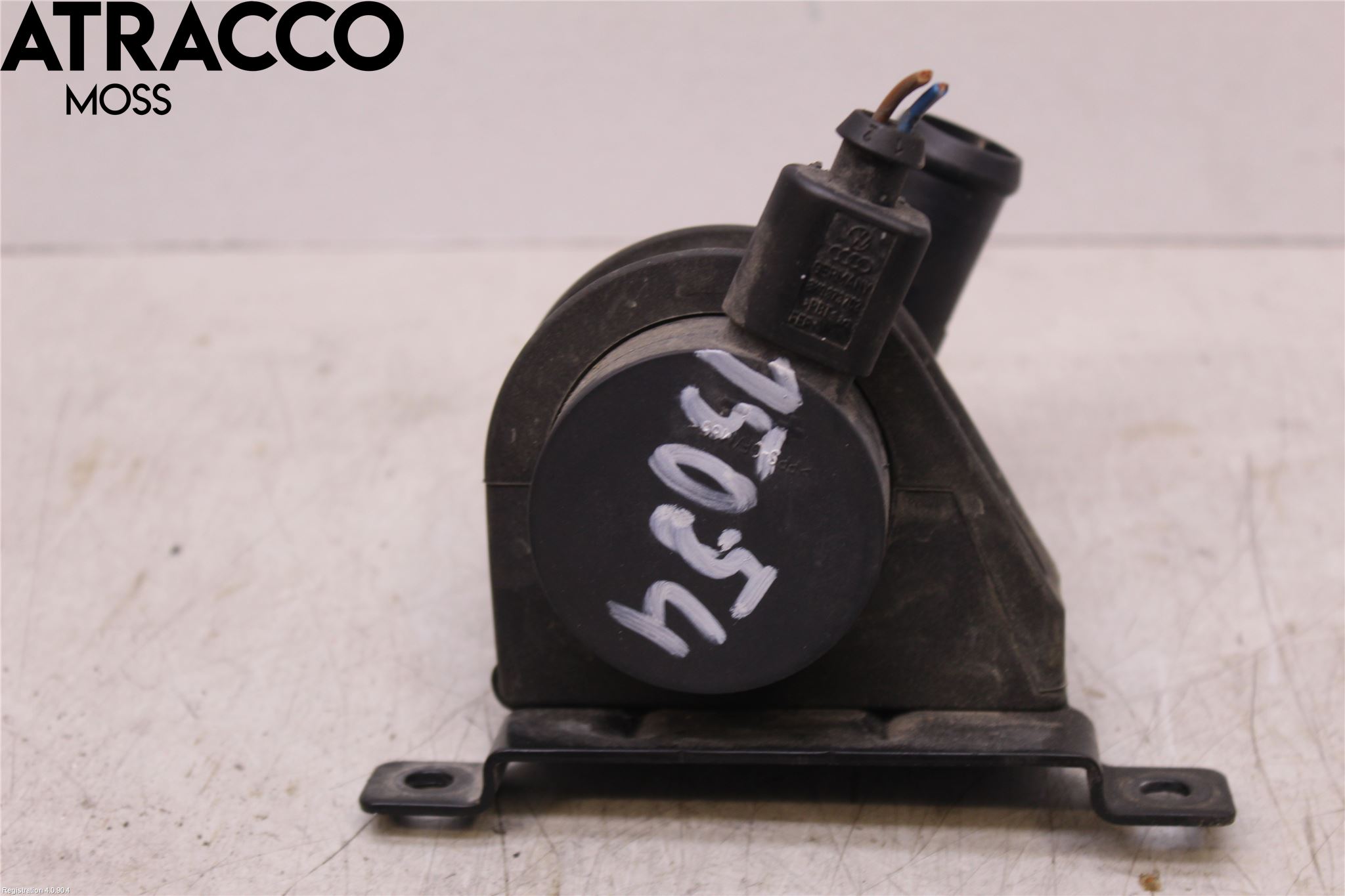 Volkswagen VW GOLF VI 09-13 Vannpumpe