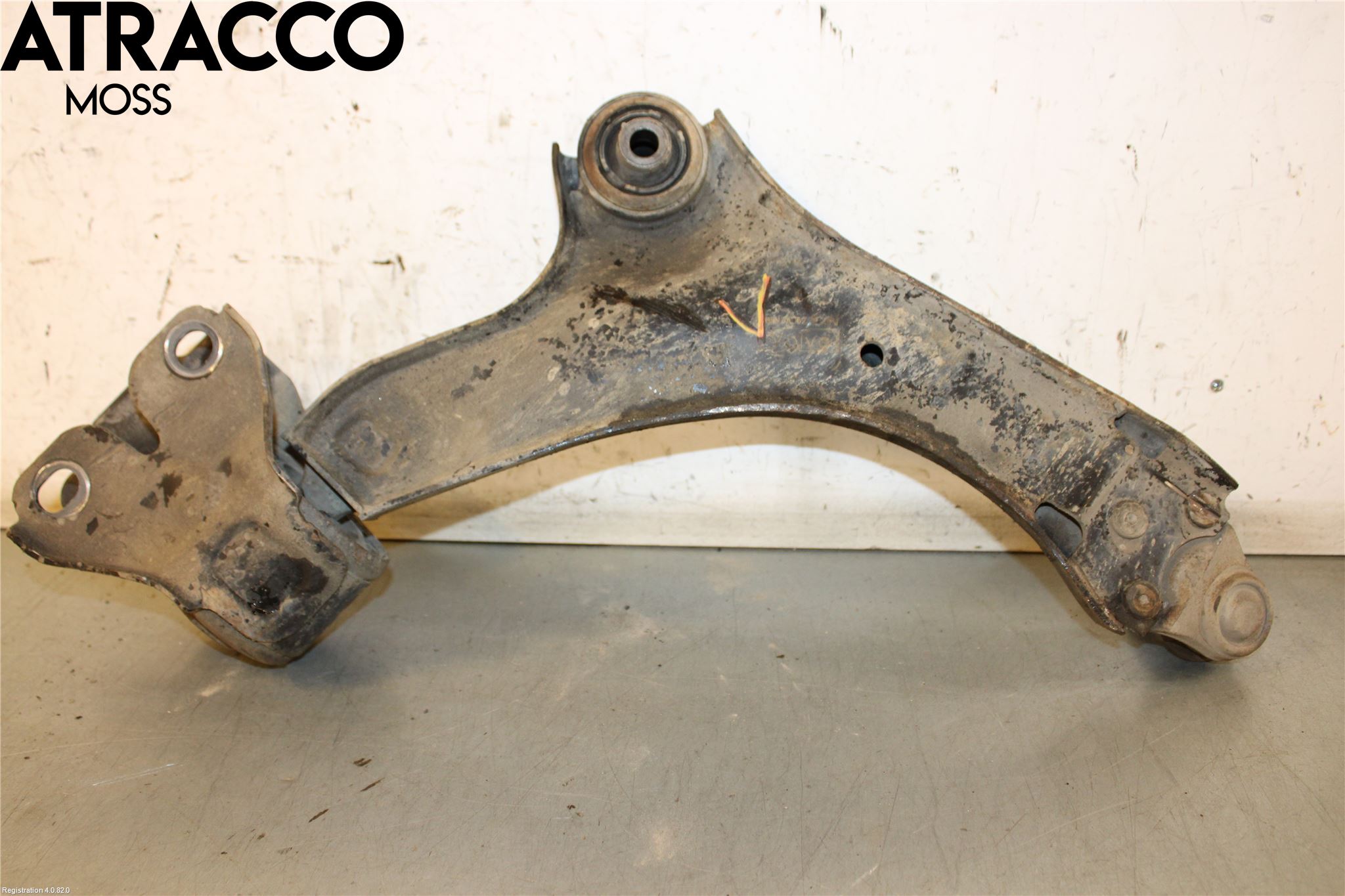 Volvo XC70 08-13 Bærearm Foran Venstre Nedre