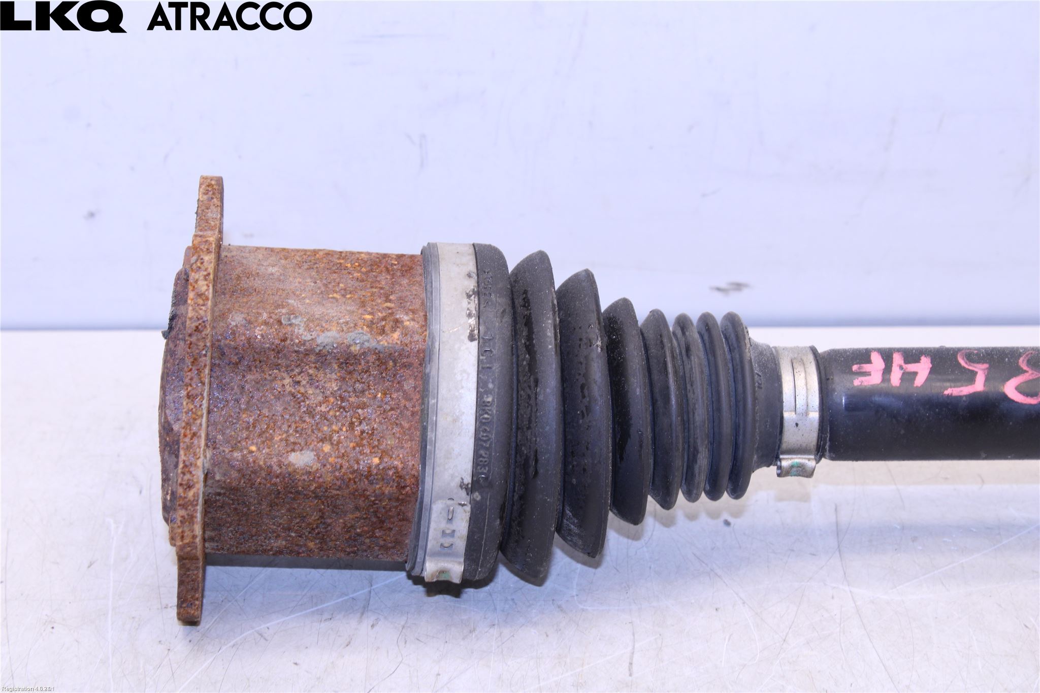 Audi A4/S4 08-11 Drivaksel Foran Kompl Høyre