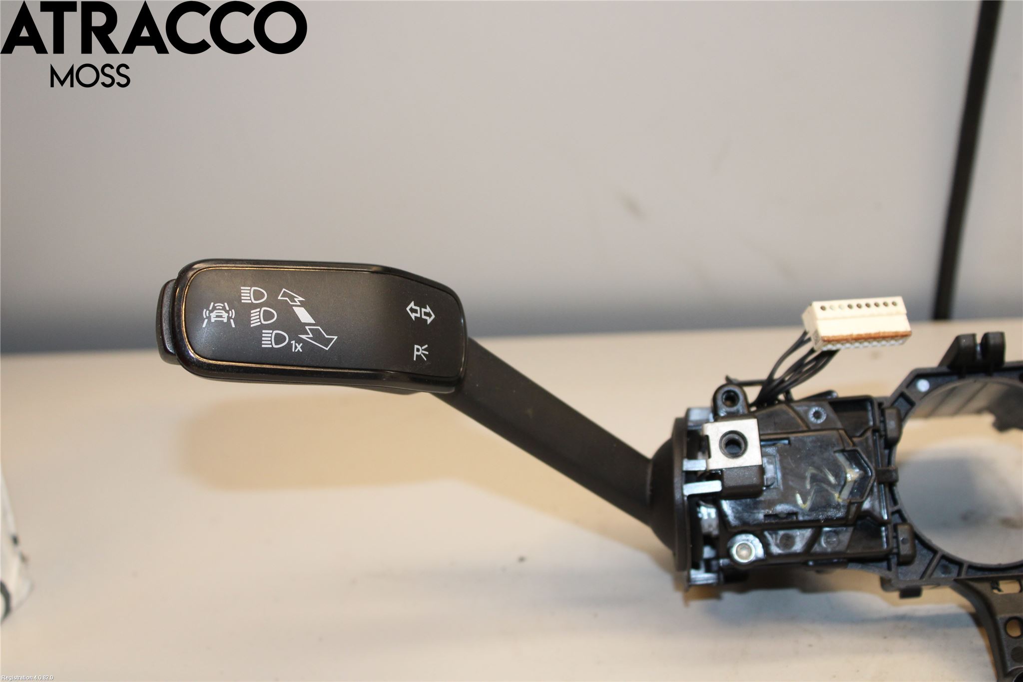 Volkswagen VW GOLF / E-GOLF VII 13-20 Bryter Ratt Kombi H Og V