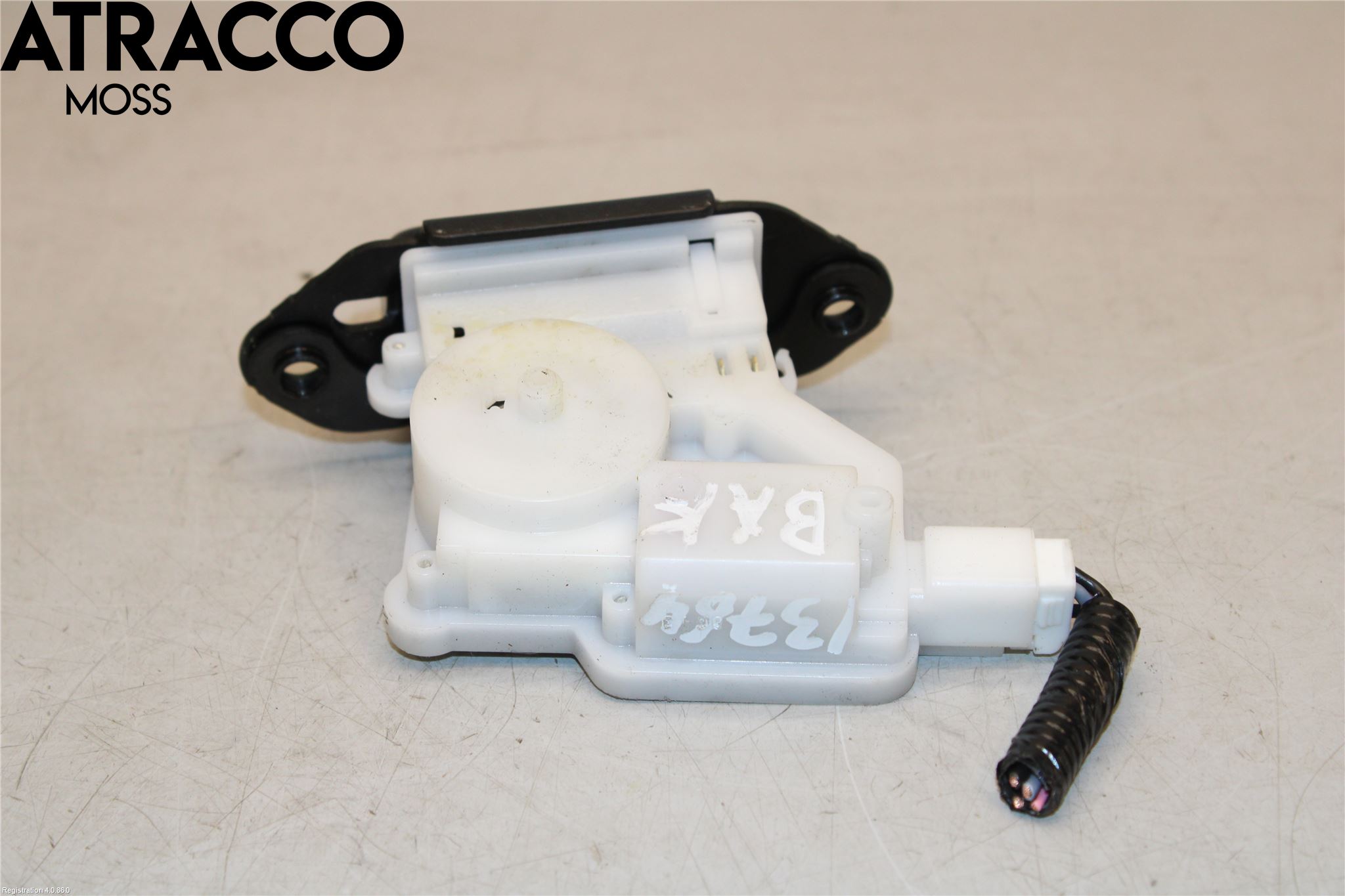 Nissan LEAF 18- Bakluke-Lokk Låsekasse