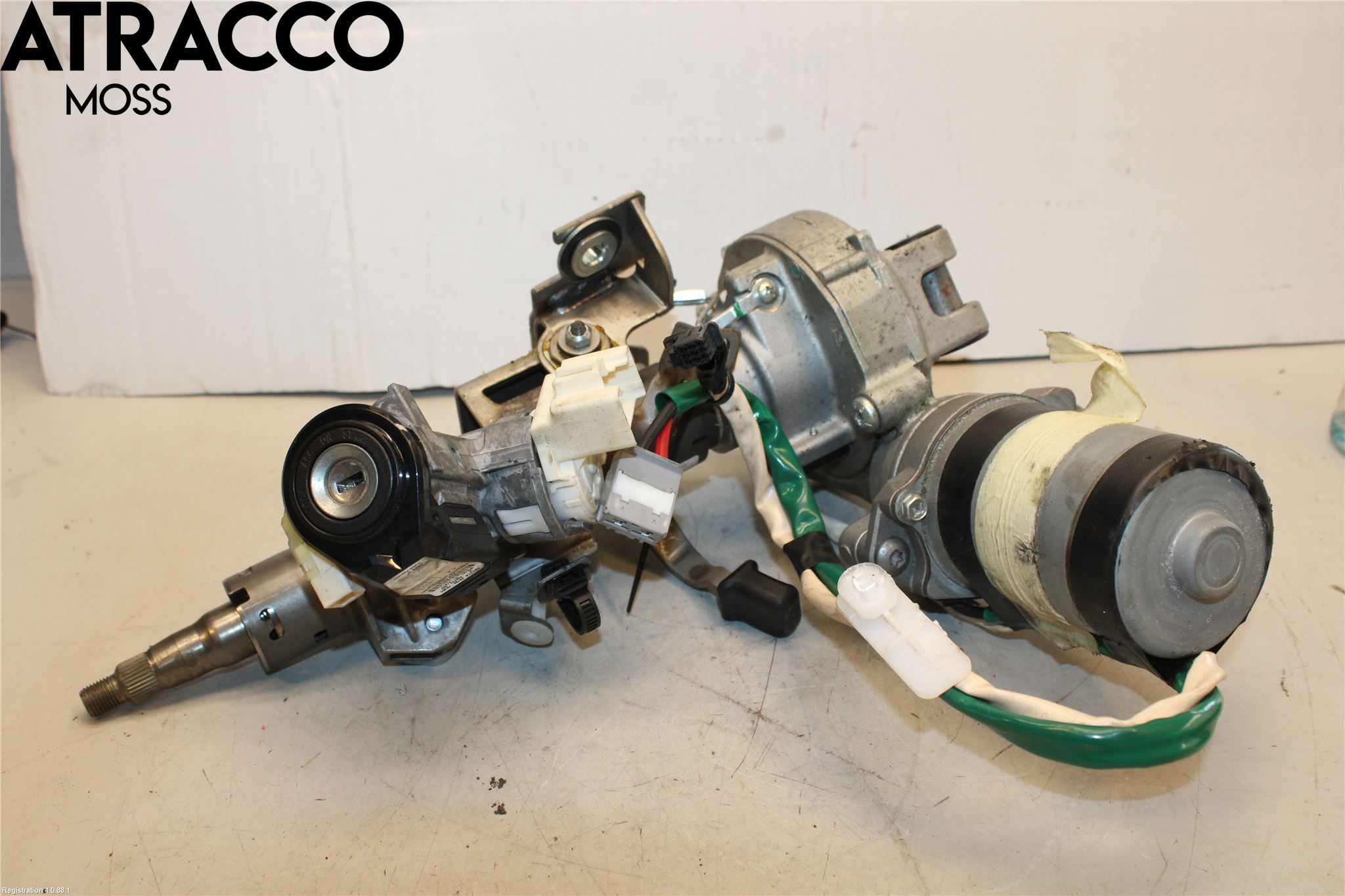 Toyota YARIS XP130 12-14 Rattakselaggregat Innebygd Servo