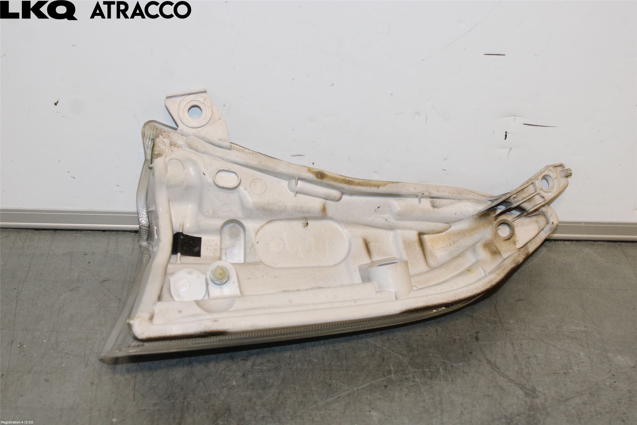 Nissan LEAF 11-17 Frontlykt Høyre