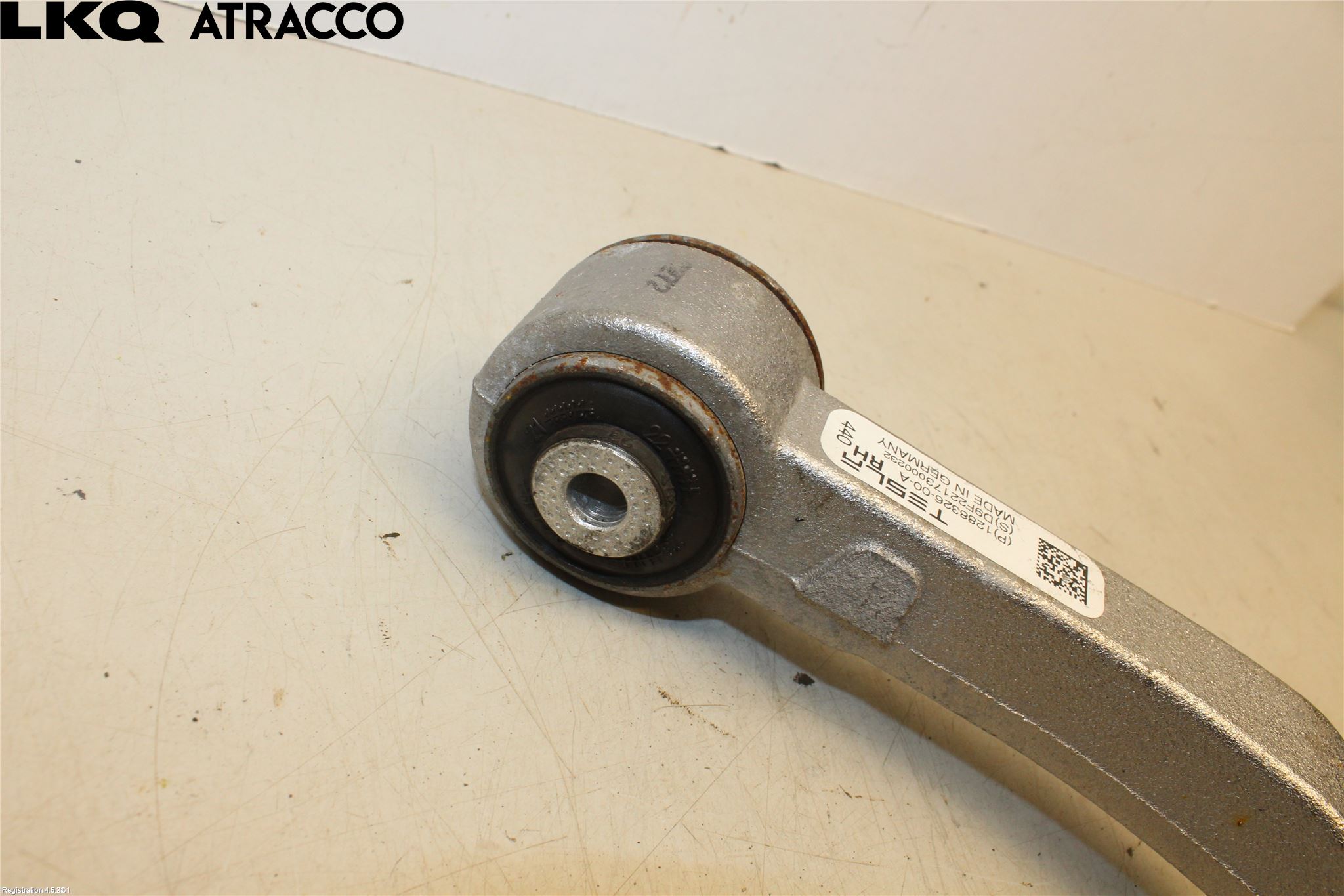 Tesla MODEL 3 17- Bærearm Foran Høyre Øvre