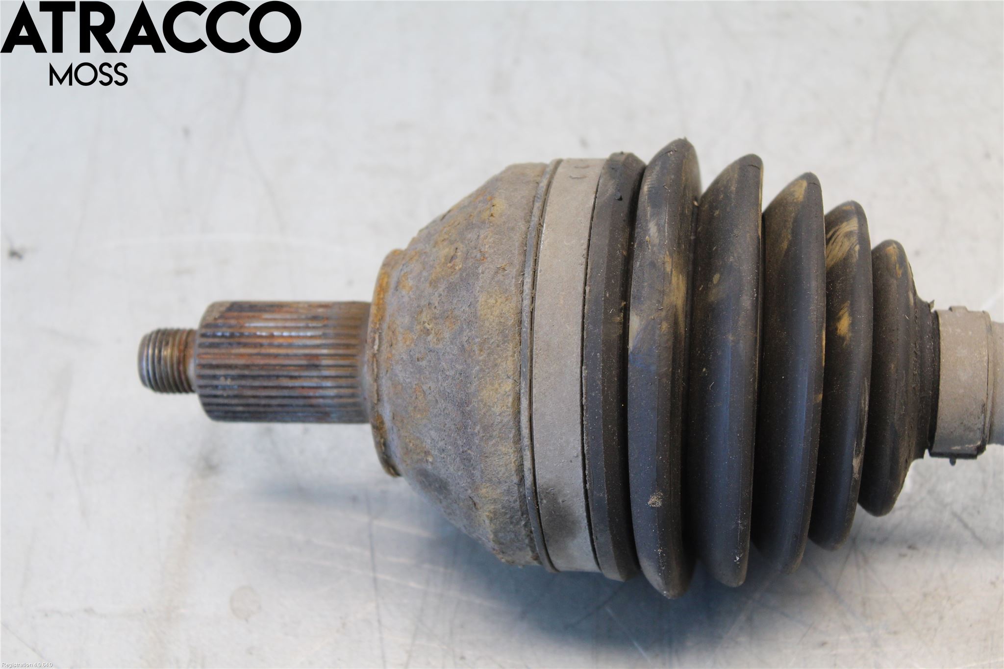 Volkswagen VW POLO 10-17 Drivaksel Foran Kompl Venstre