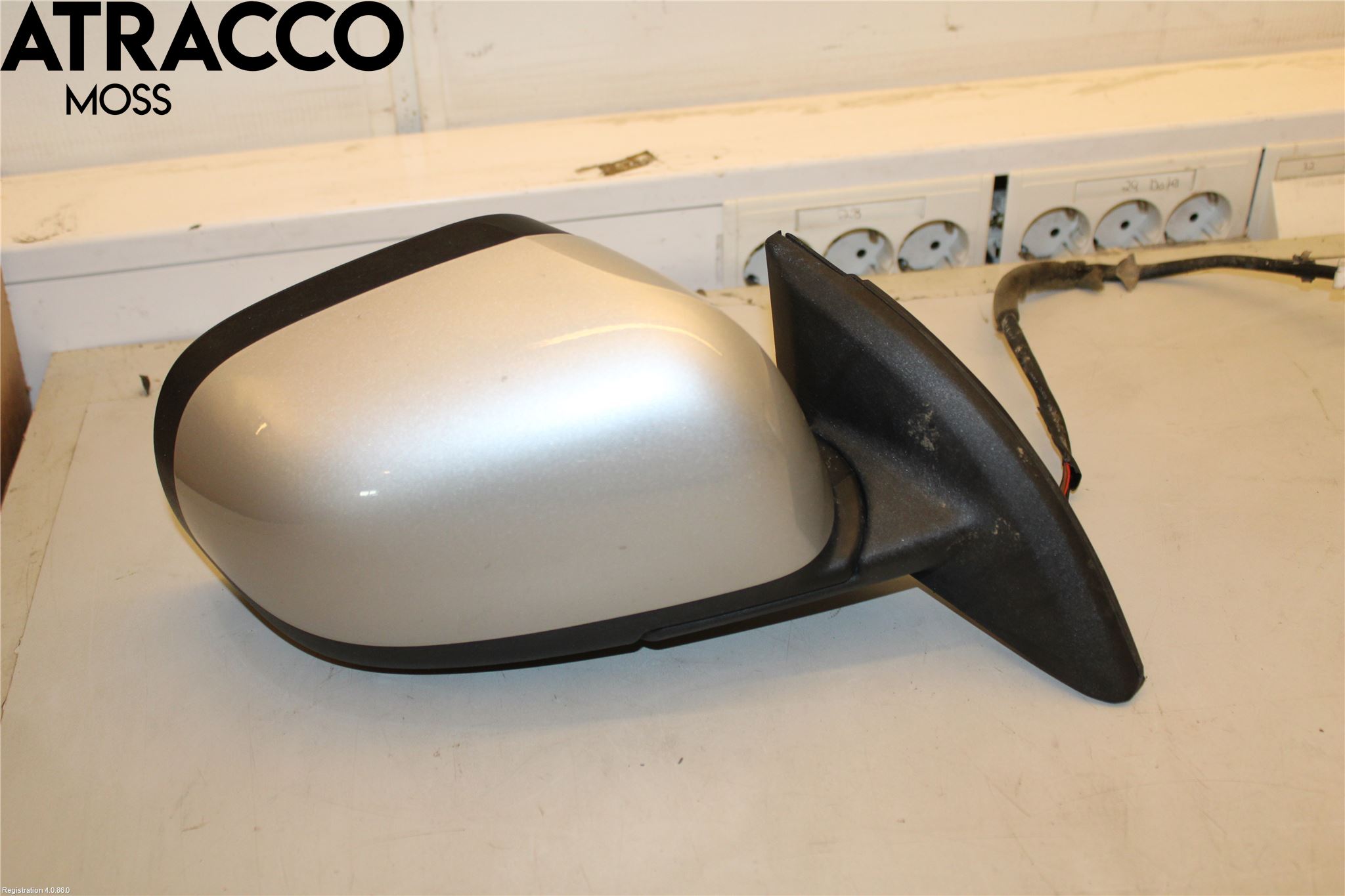 Nissan LEAF 11-17 Speil H M-El Justering