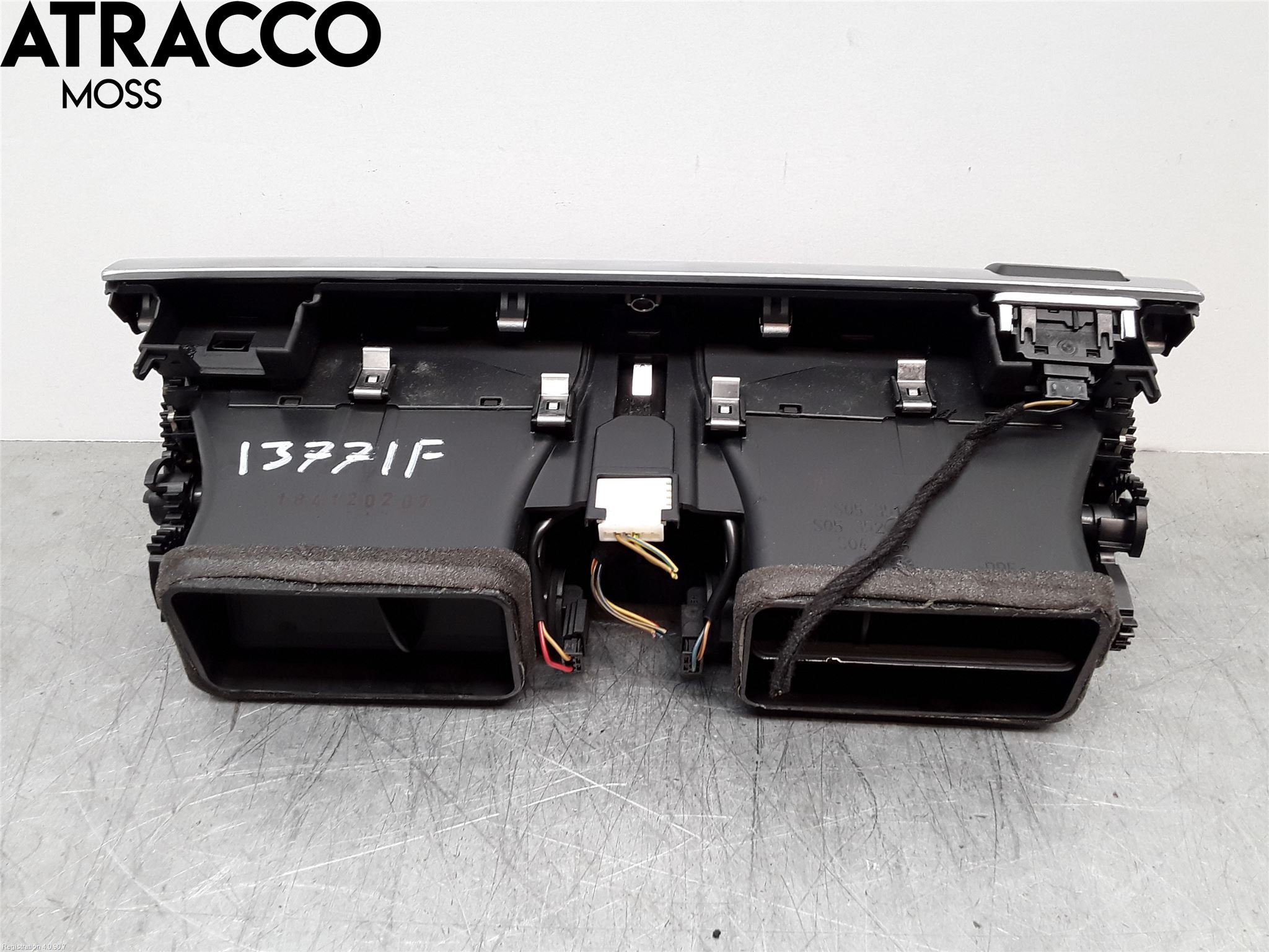 BMW X5 E70 07-13 Dashbord Kanal - Dyse