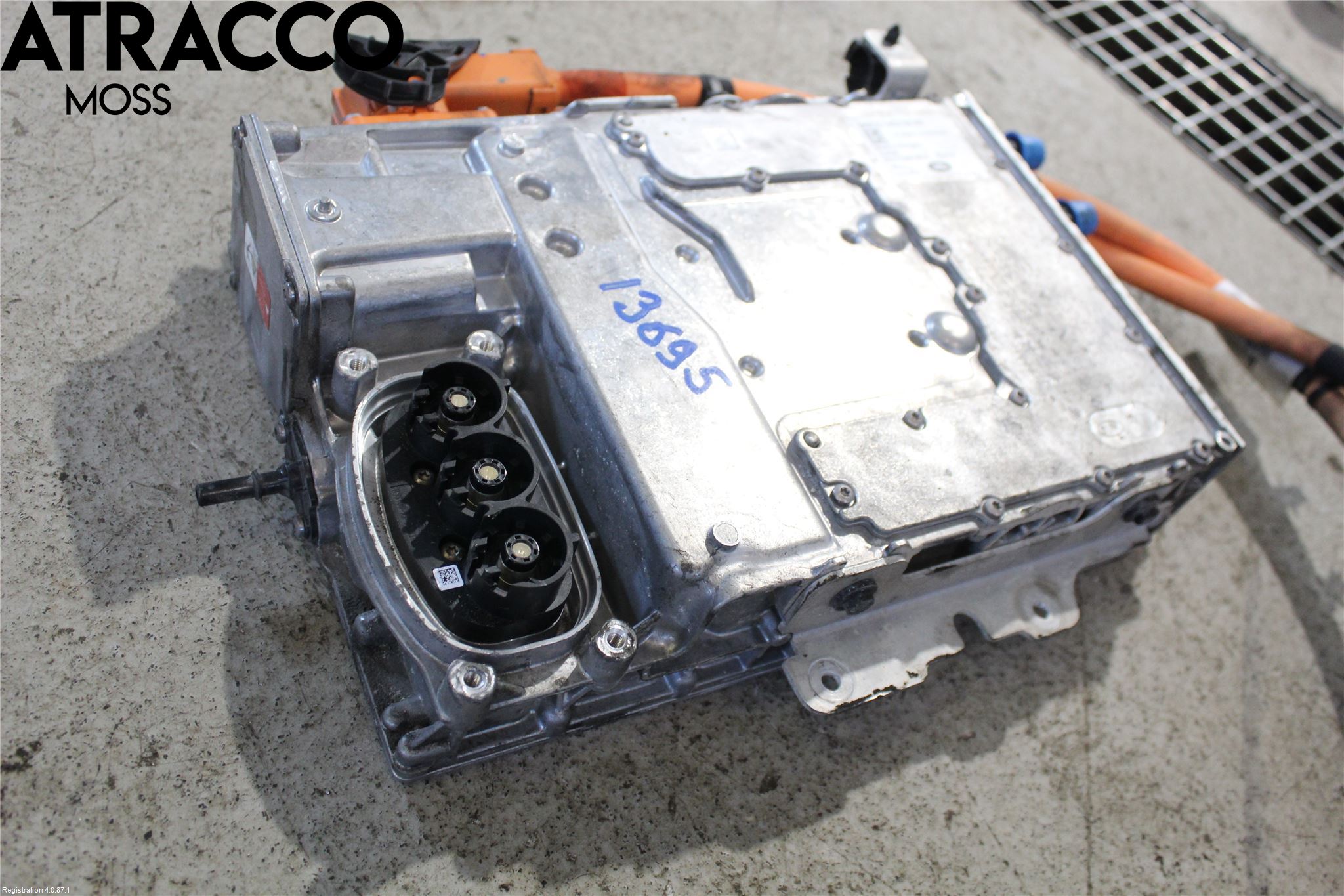 Jaguar I-PACE 18- Inverter Hybrid