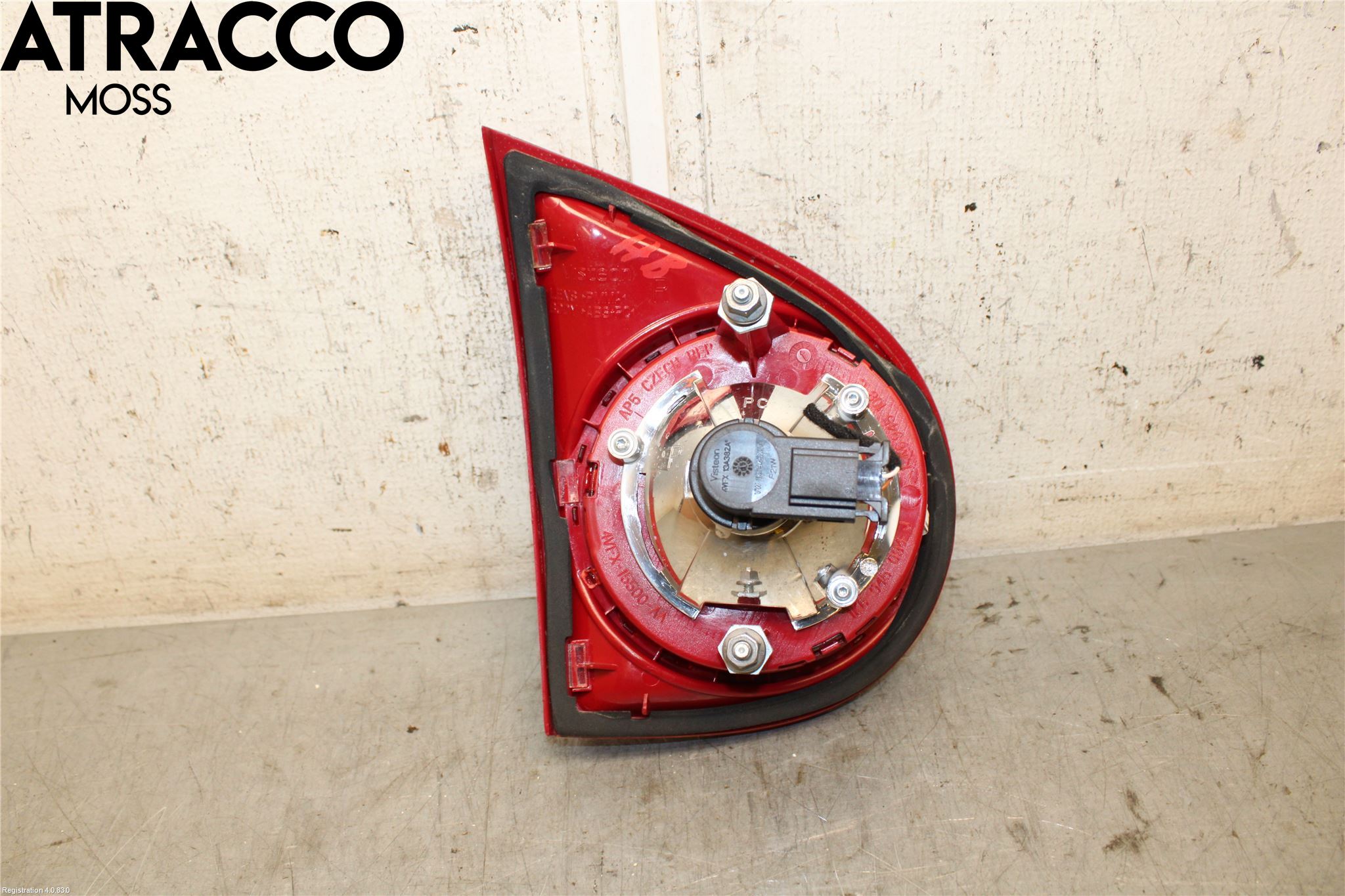 Volkswagen VW GOLF V 04-09 Baklykt Høyre  På Luke(Indre)