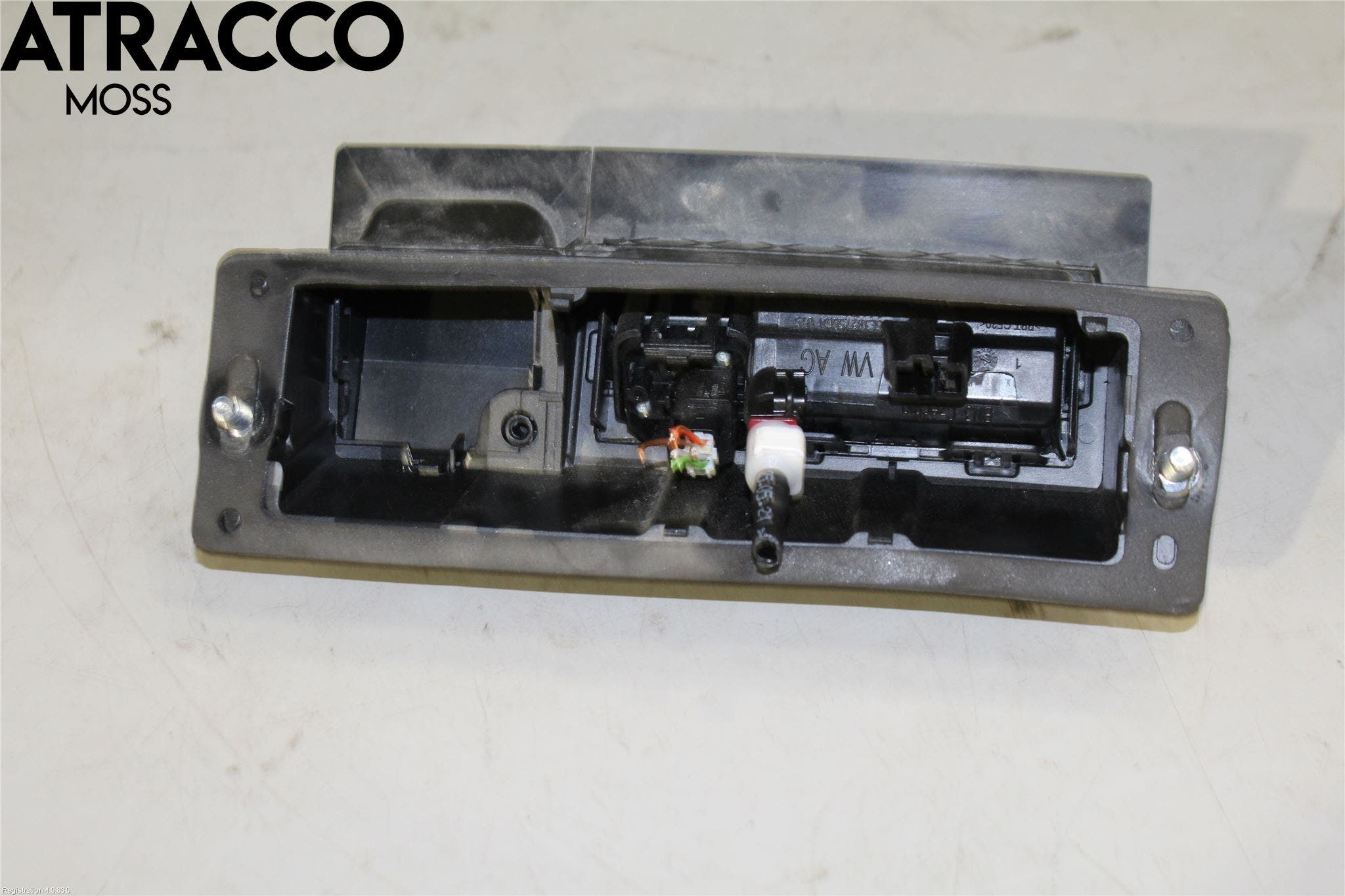 Audi Q4 E-TRON FZ 22- Bakluke Handtak Ytre