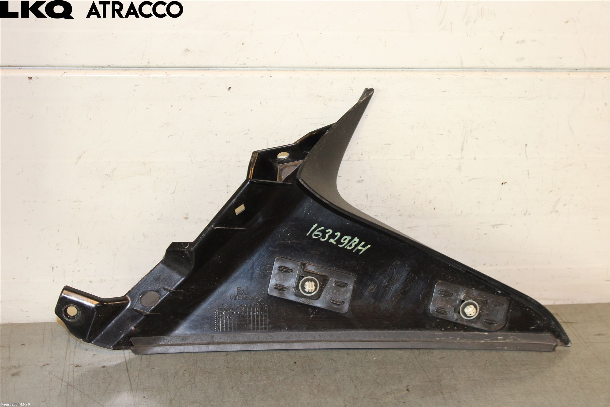Toyota YARIS CROSS XP21 21- Spoiler Bakluke
