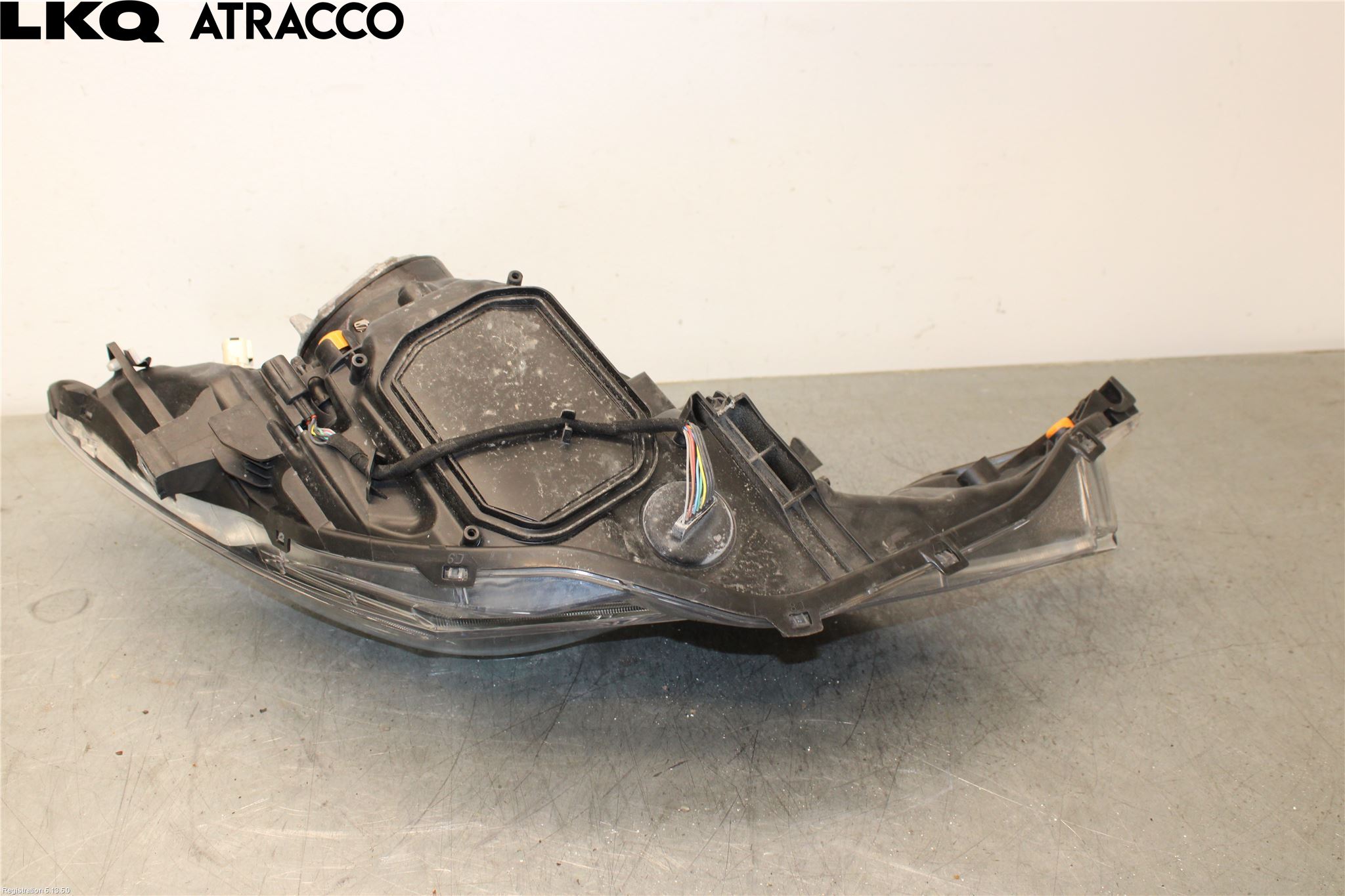 Toyota AURIS 13-19 Frontlykt Venstre