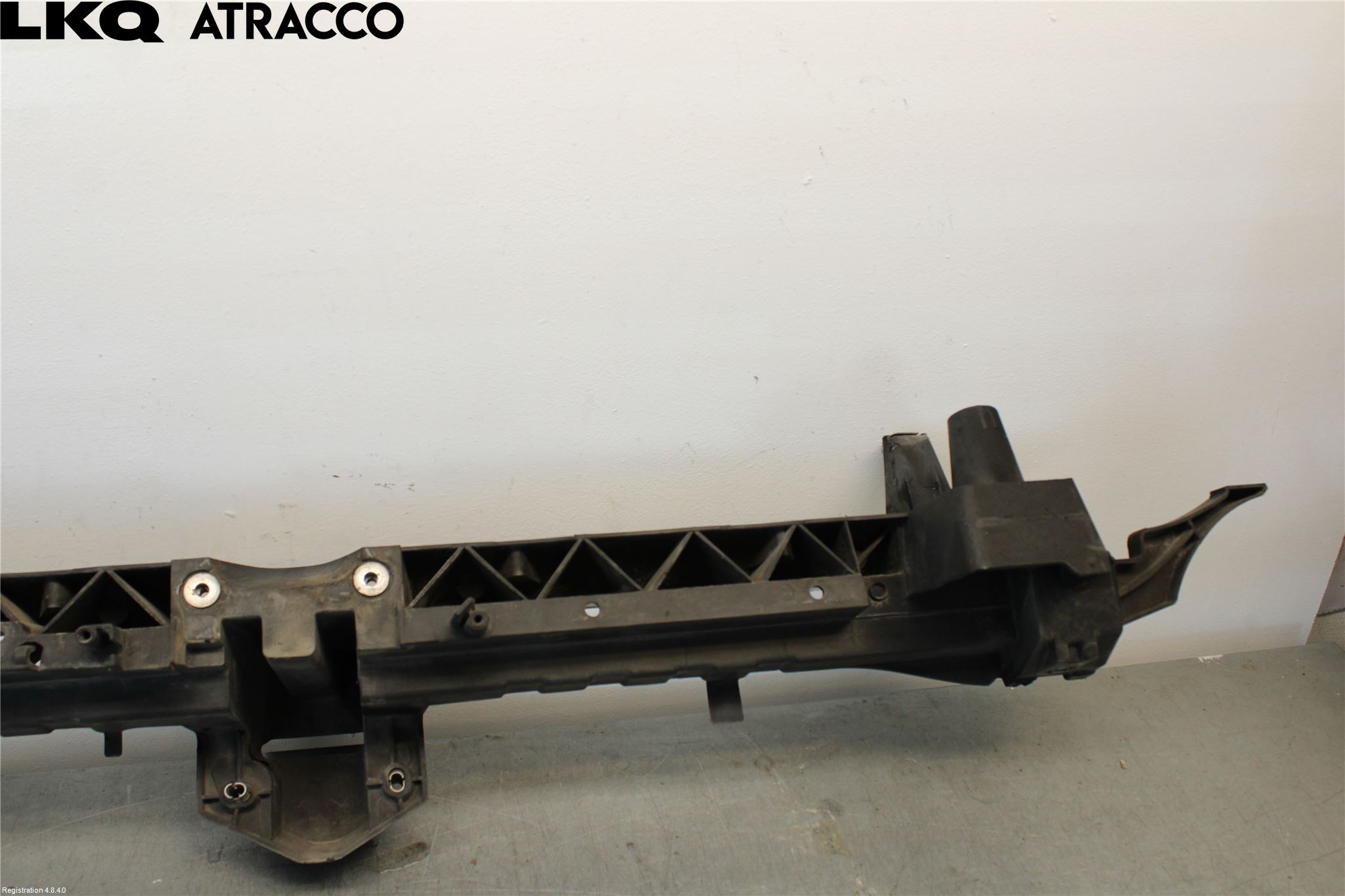 Peugeot 3008 09-16 Støtfanger Foran Feste