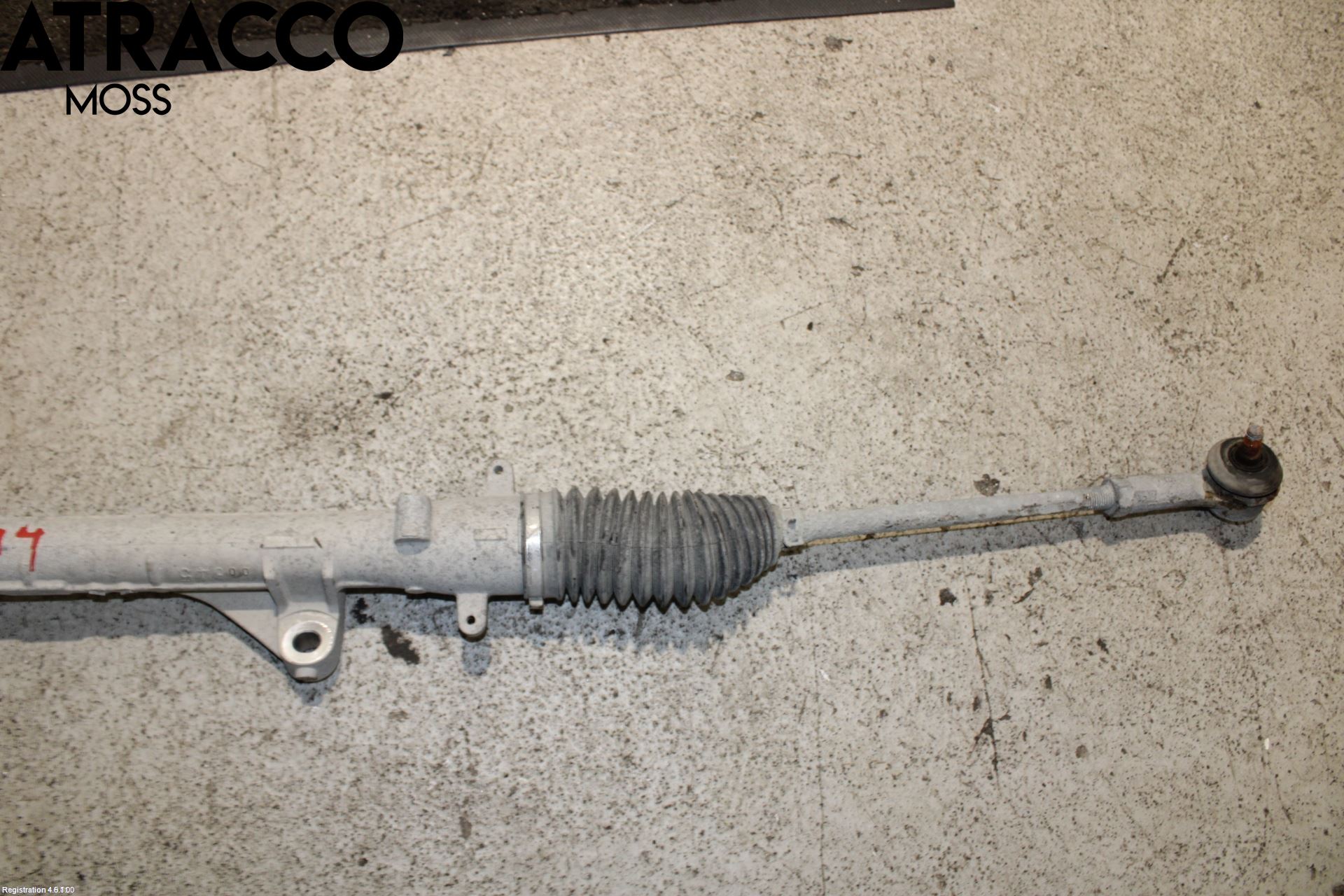 Mitsubishi OUTLANDER 13-21 Servo Snekke - Tannstang