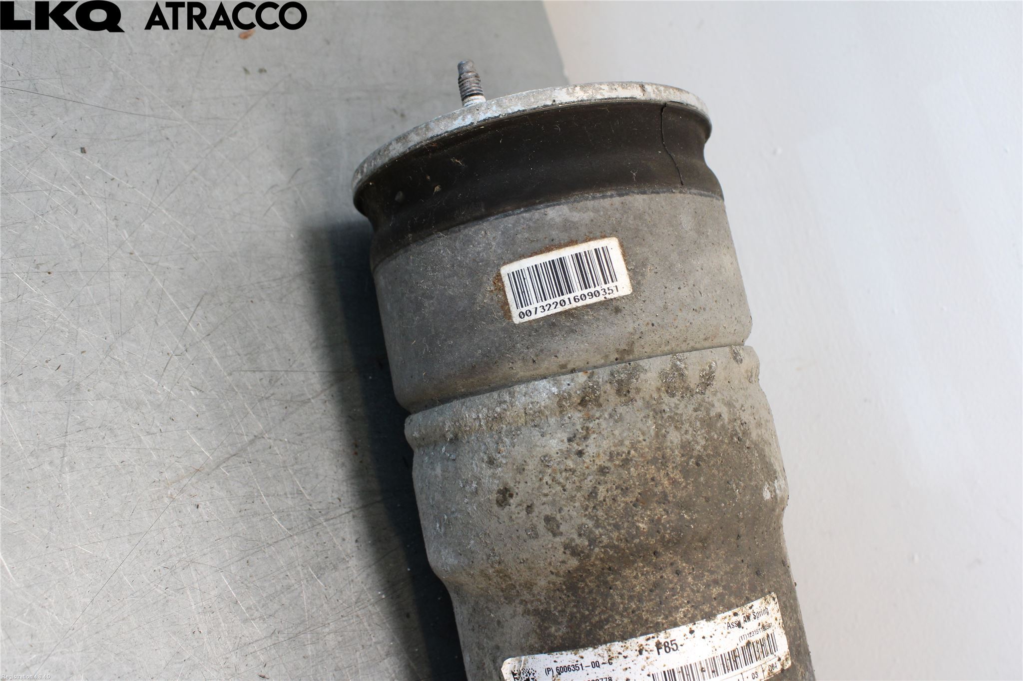 Tesla MODEL S 13- Fjærbein Foran Høyre