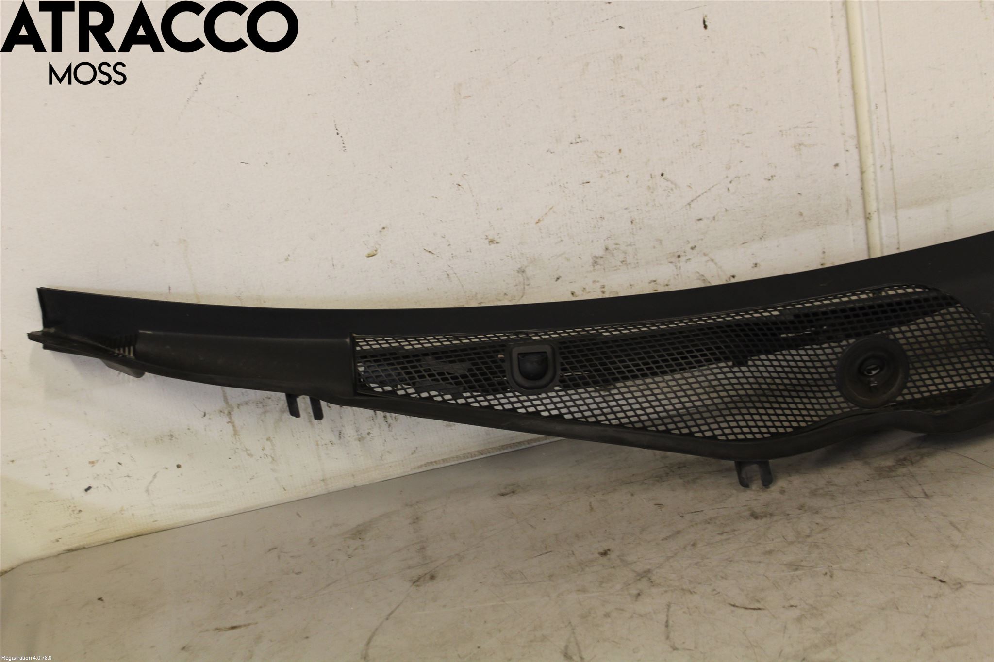 Mercedes-Benz MB E-KLASS (W212) 09-16 Visker Deksel-Grill-Under Frr