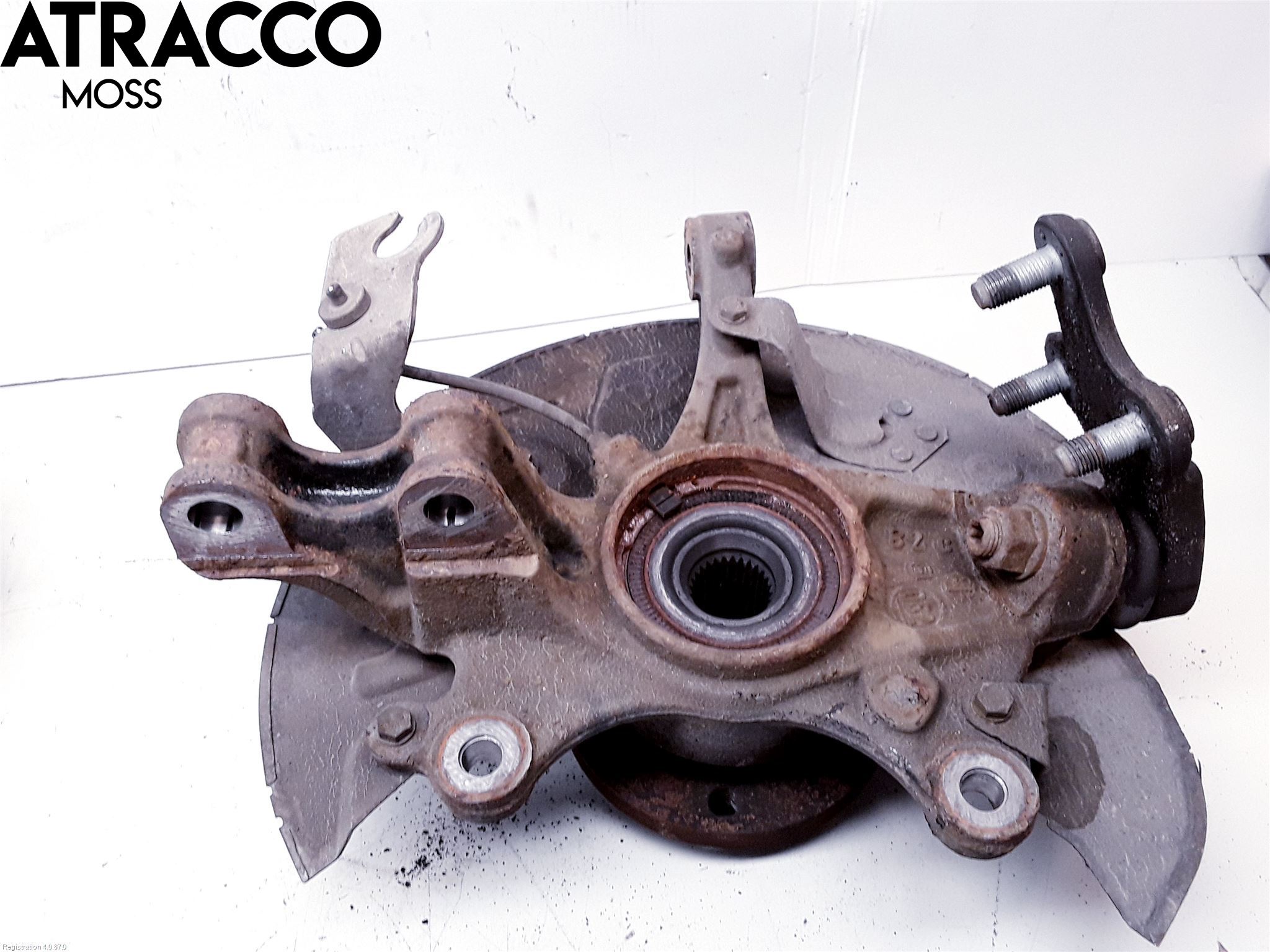 Peugeot 3008 17-24 Spindel Hf