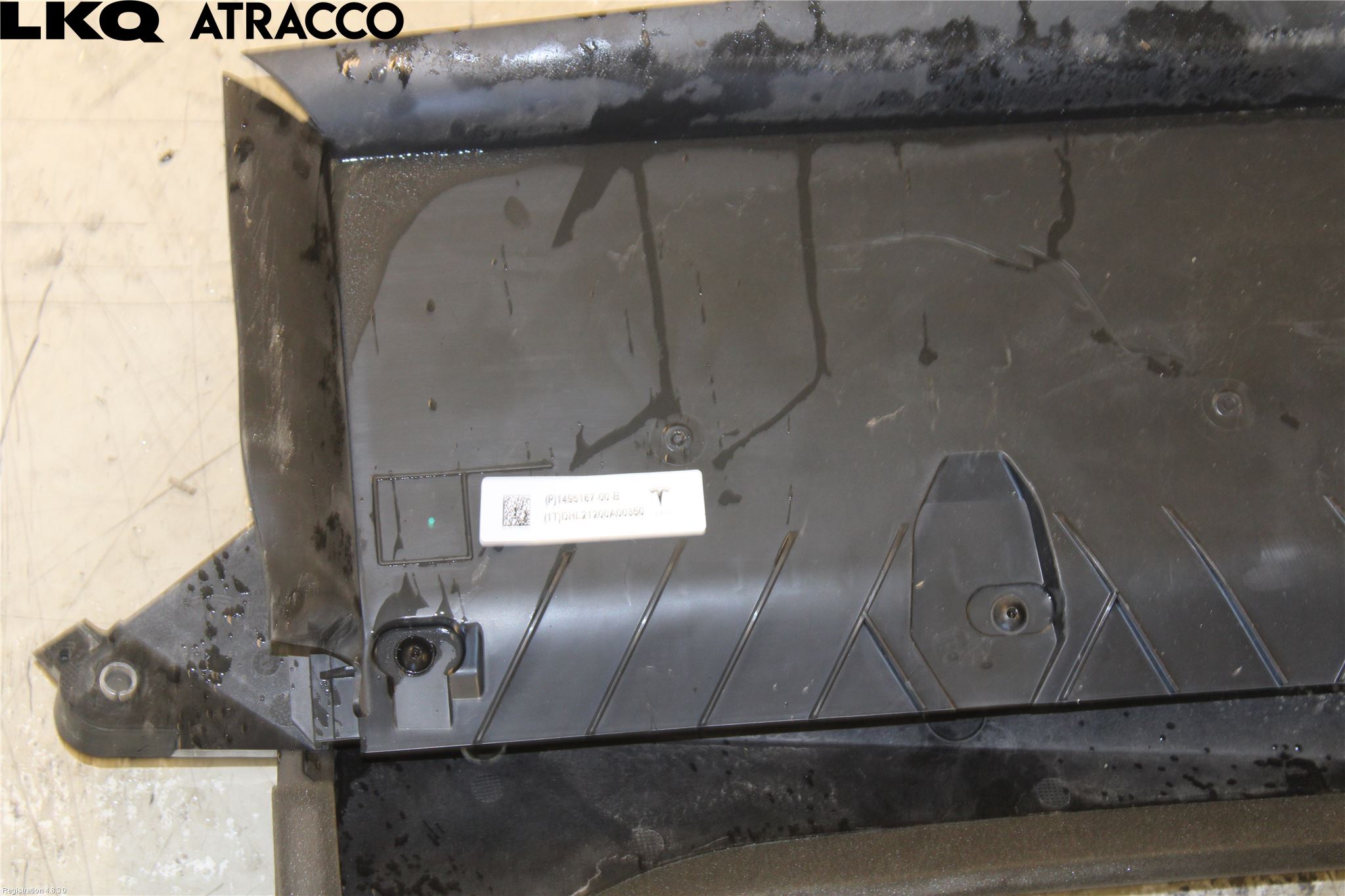 Tesla MODEL Y 21- Luftstyring Front