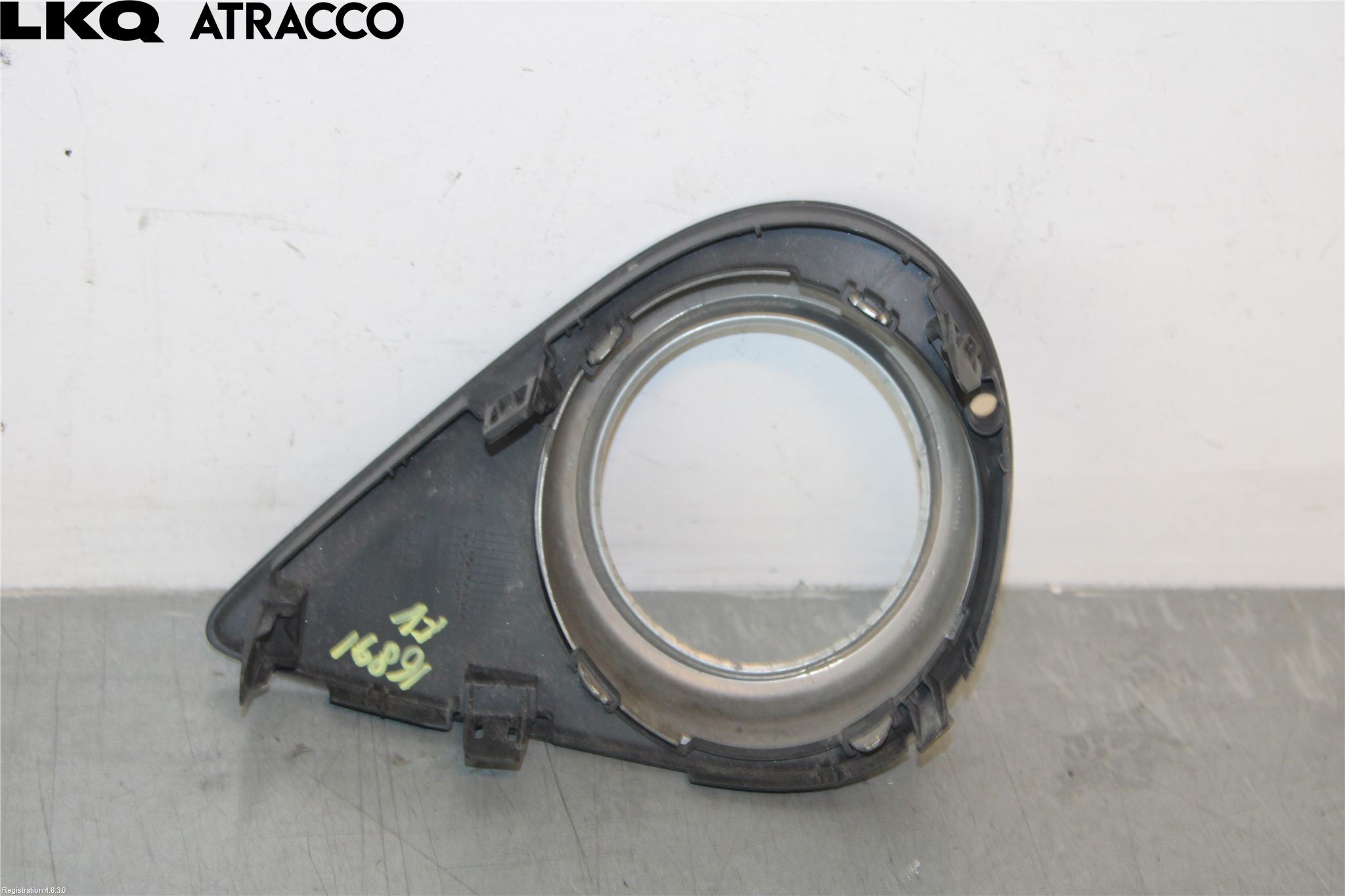 Toyota YARIS XP130 12-14 Frontlykt Kurve-Tåkelys Ramme