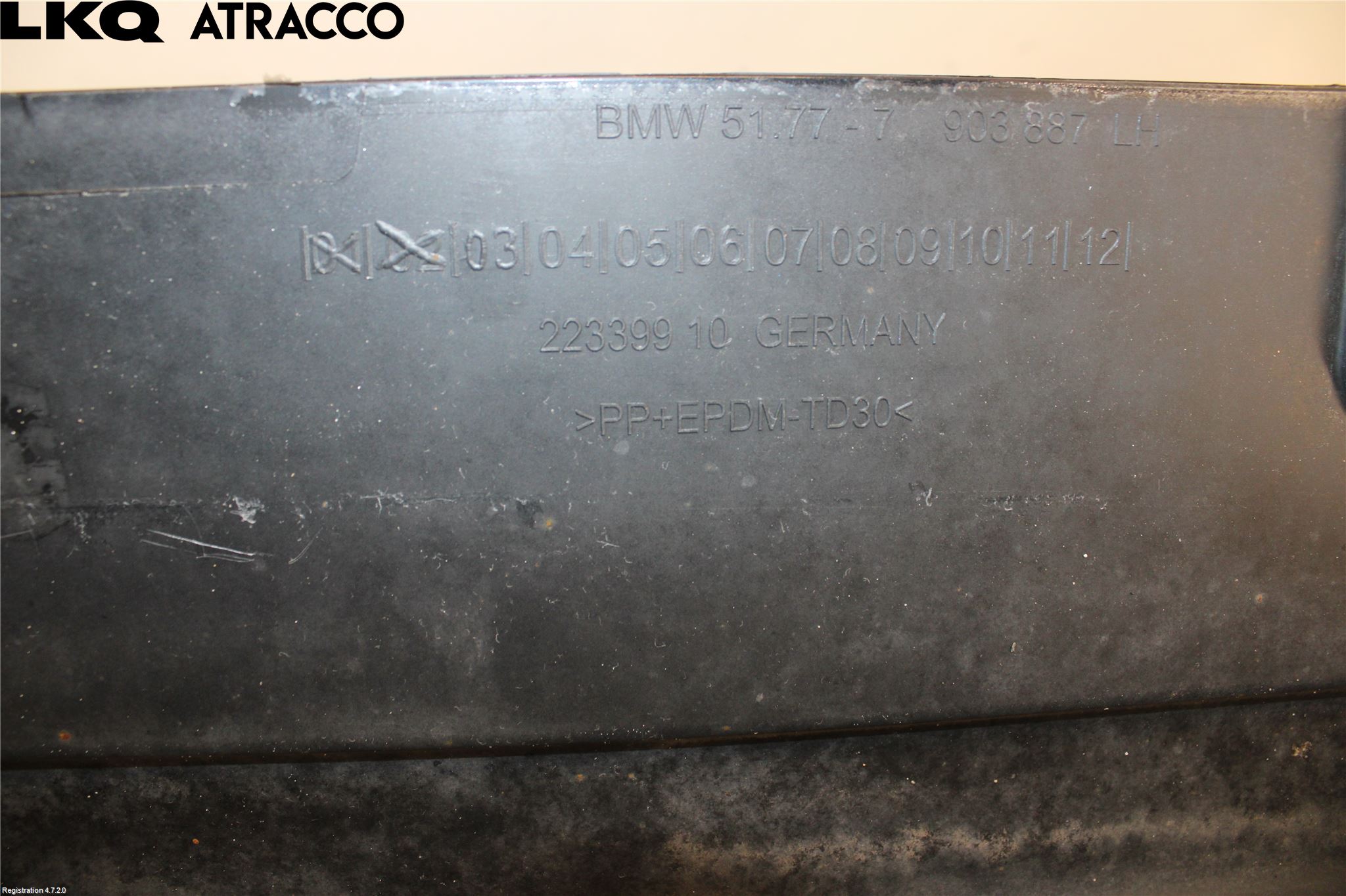 BMW 5 F10/F11/F18 09-17 Kanalskjørt Venstre