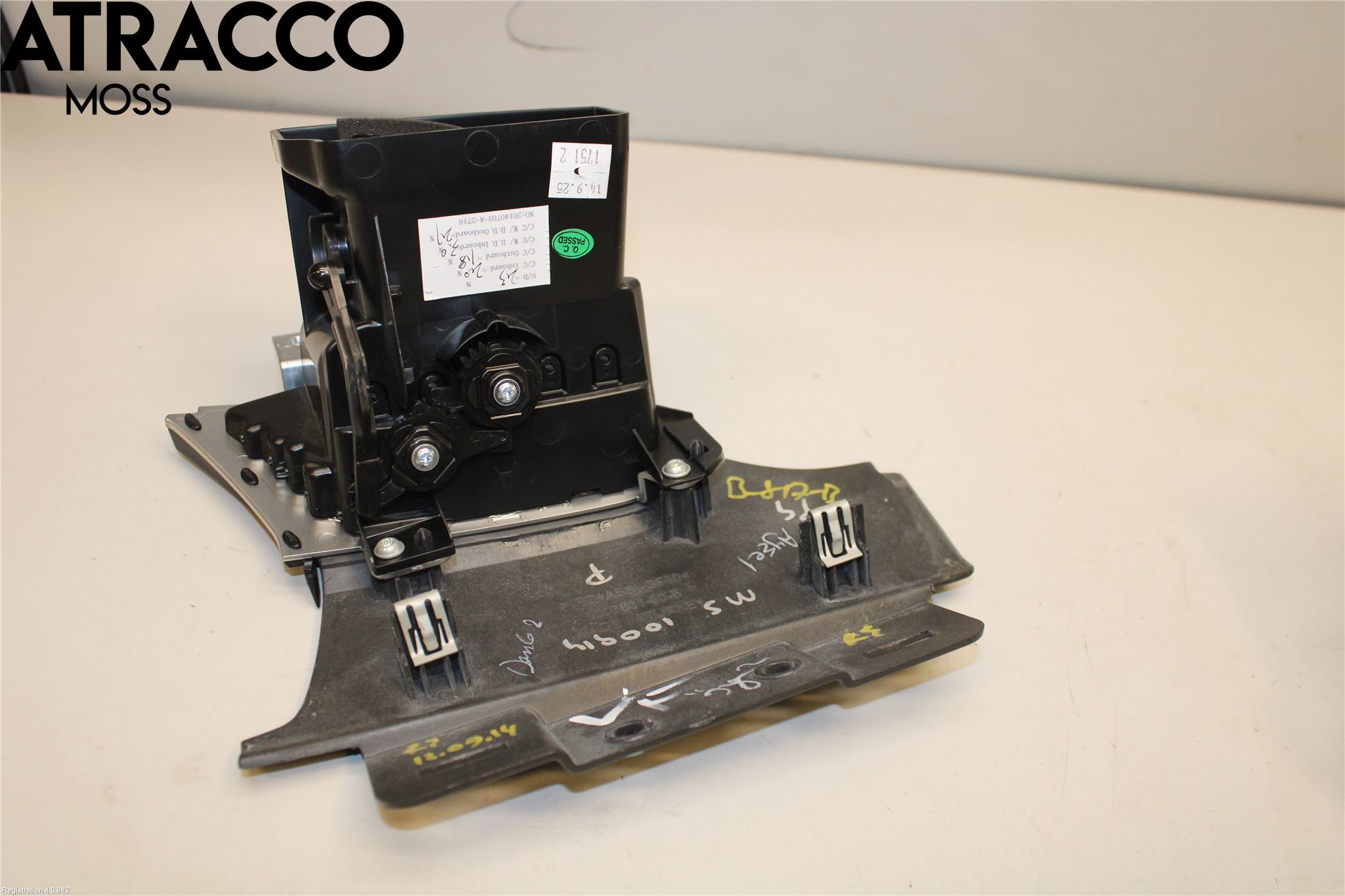 Tesla MODEL S 13- Dashbord Kanal - Dyse