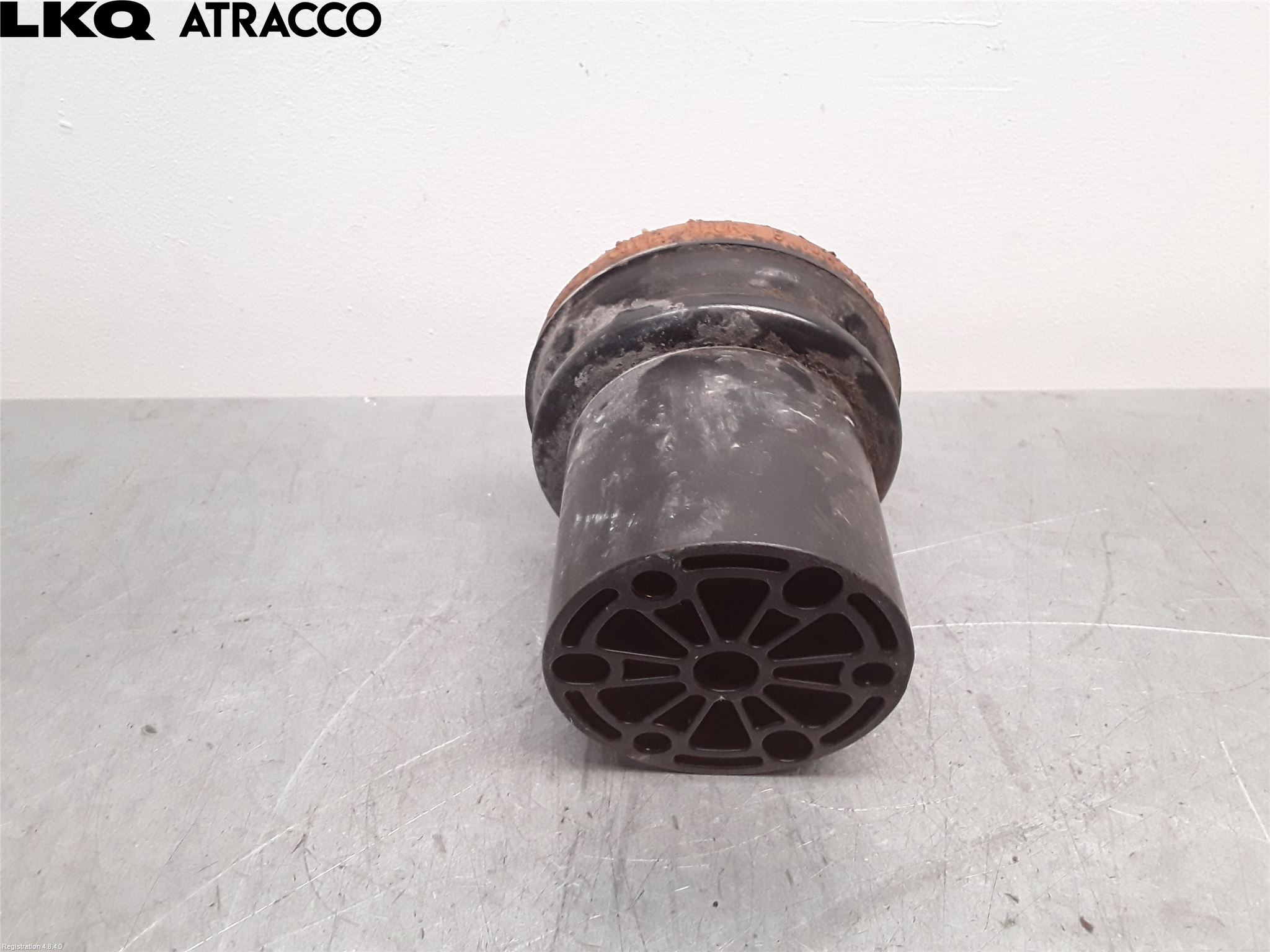 Ford E-TRANSIT SKÅP/BUSS 22- Bakaksel Feste Gummi