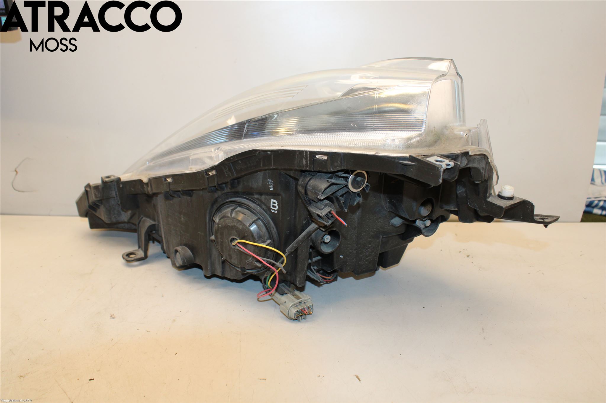 Nissan LEAF 11-17 Frontlykt Høyre