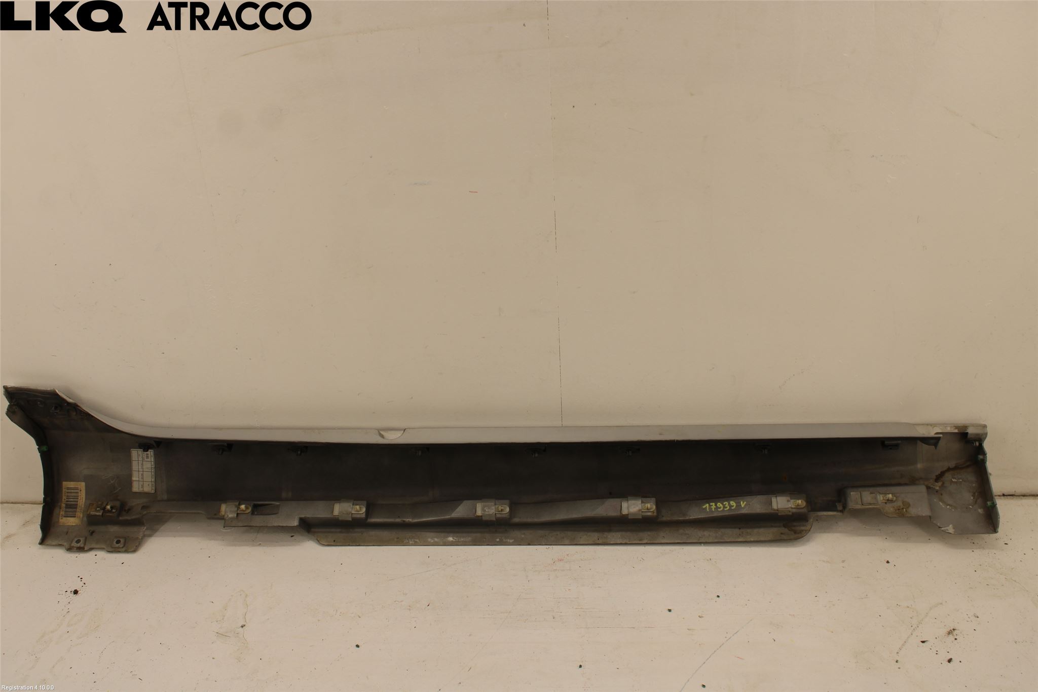 Volvo V40 12-19 Kanalskjørt Venstre