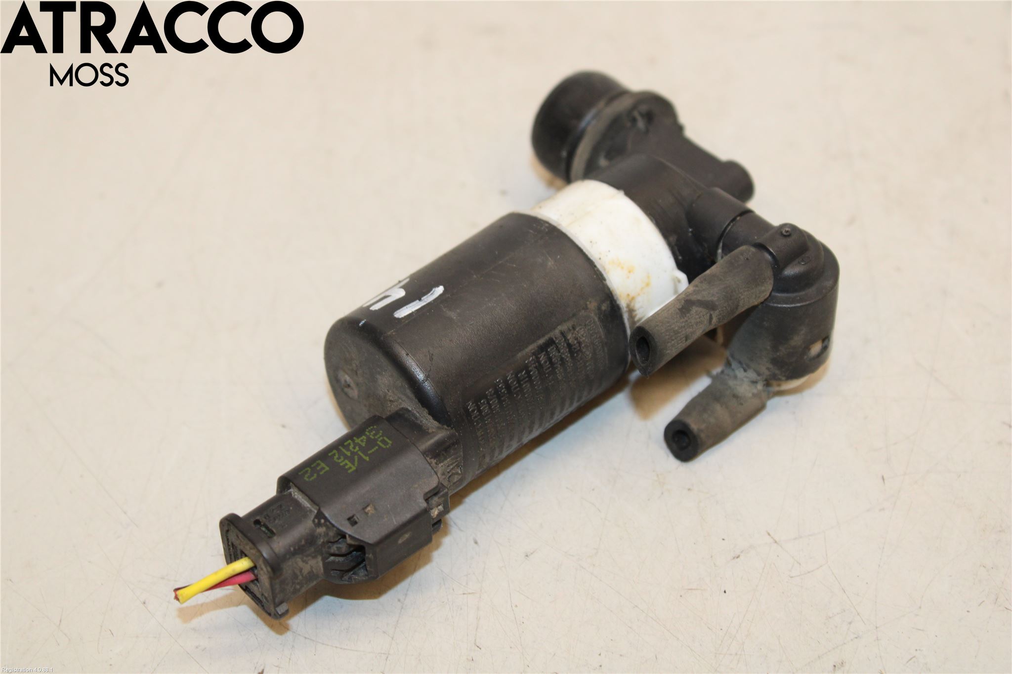 Volkswagen VW POLO 95-01 Spylerpumpe Frontrute