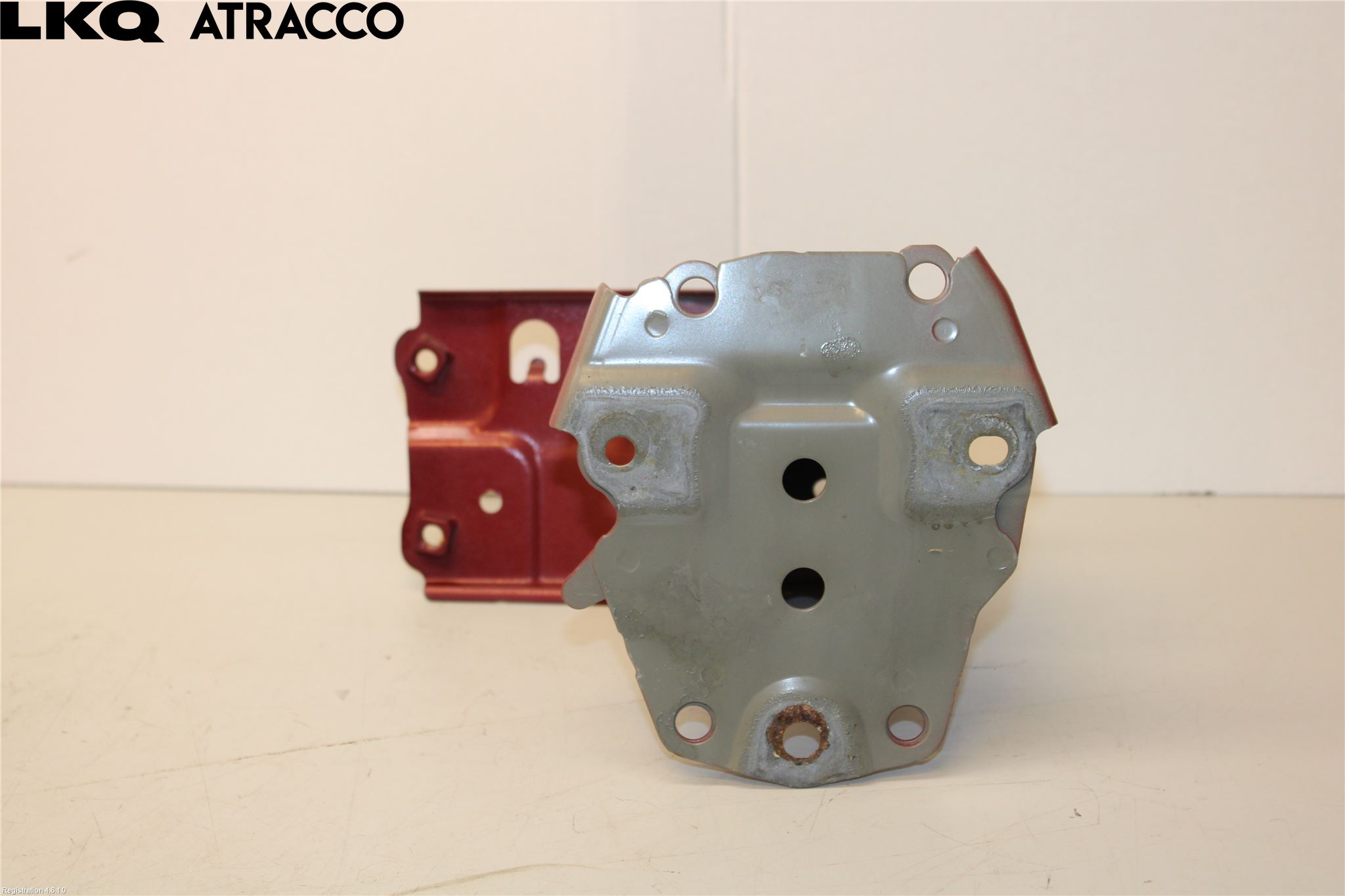 Toyota AURIS 13-19 Støtfangerfeste Bak Venstre