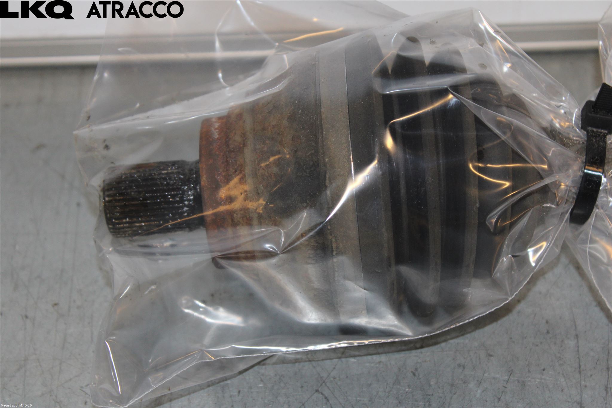 Volkswagen VW GOLF PLUS/CROSS GOLF 04-14 Drivaksel Foran Kompl Venstre