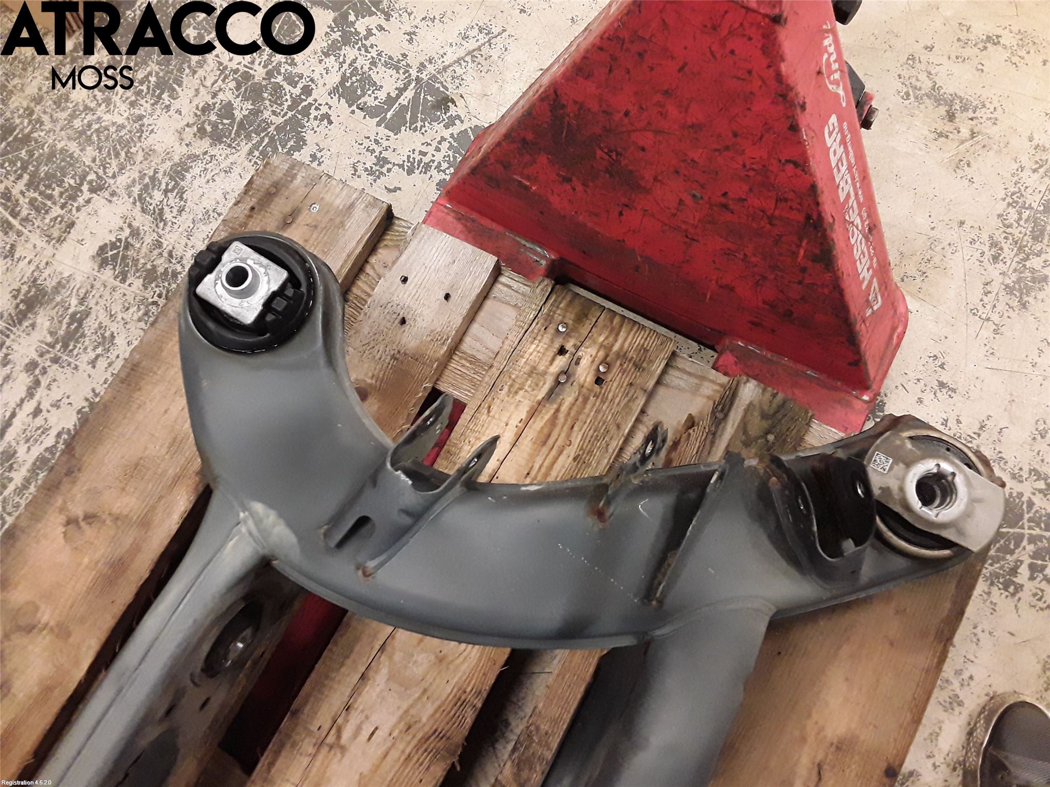 Mercedes-Benz MB E-KLASS (W213) 16-23 Bakaksel Feste Travers-Ramme