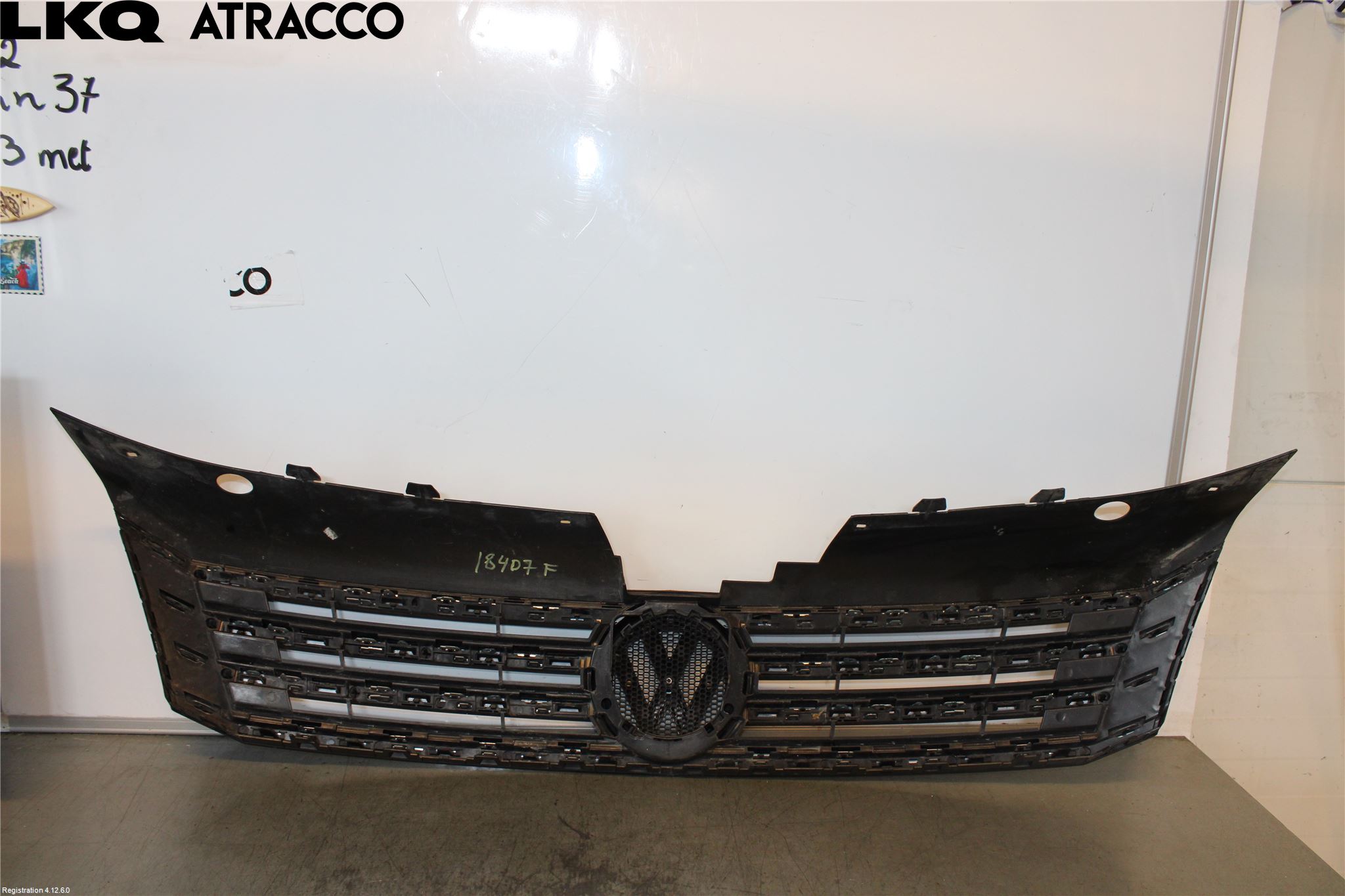 Volkswagen VW PASSAT 11-14 Grill Komplett