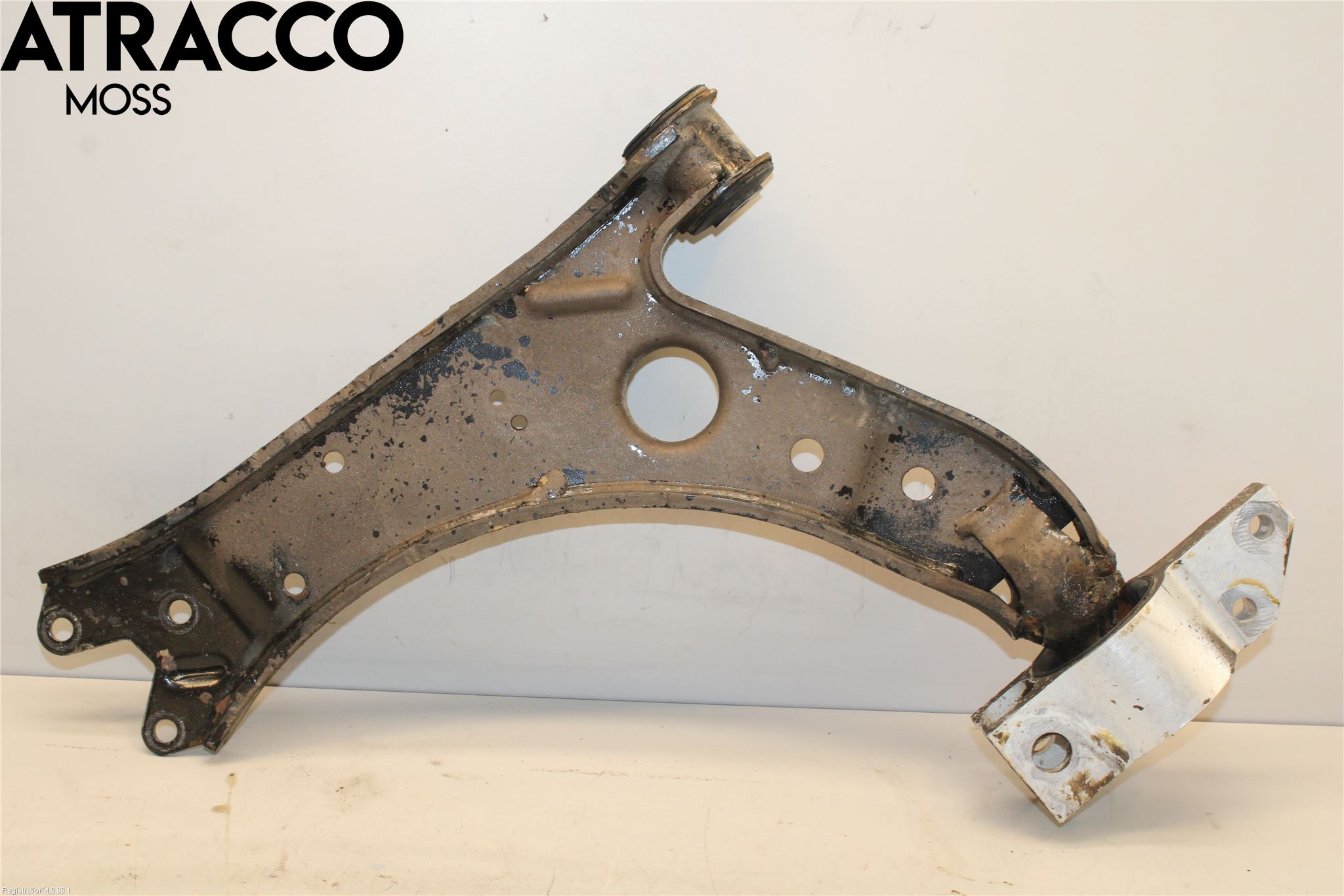 Volkswagen VW GOLF VI 09-13 Bærearm Foran Høyre Nedre