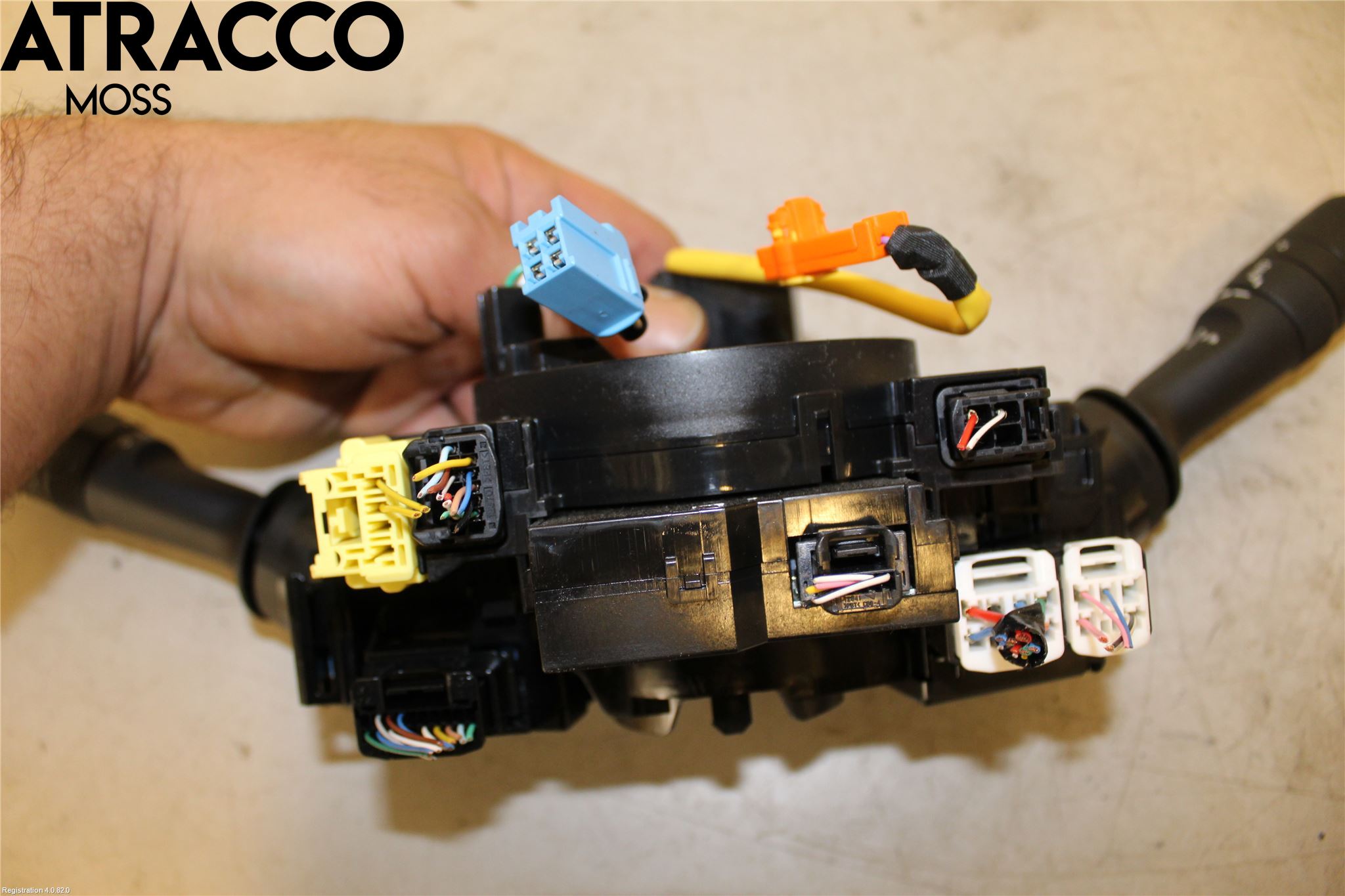 Toyota RAV4 13-18 Bryter Ratt Kombi H Og V