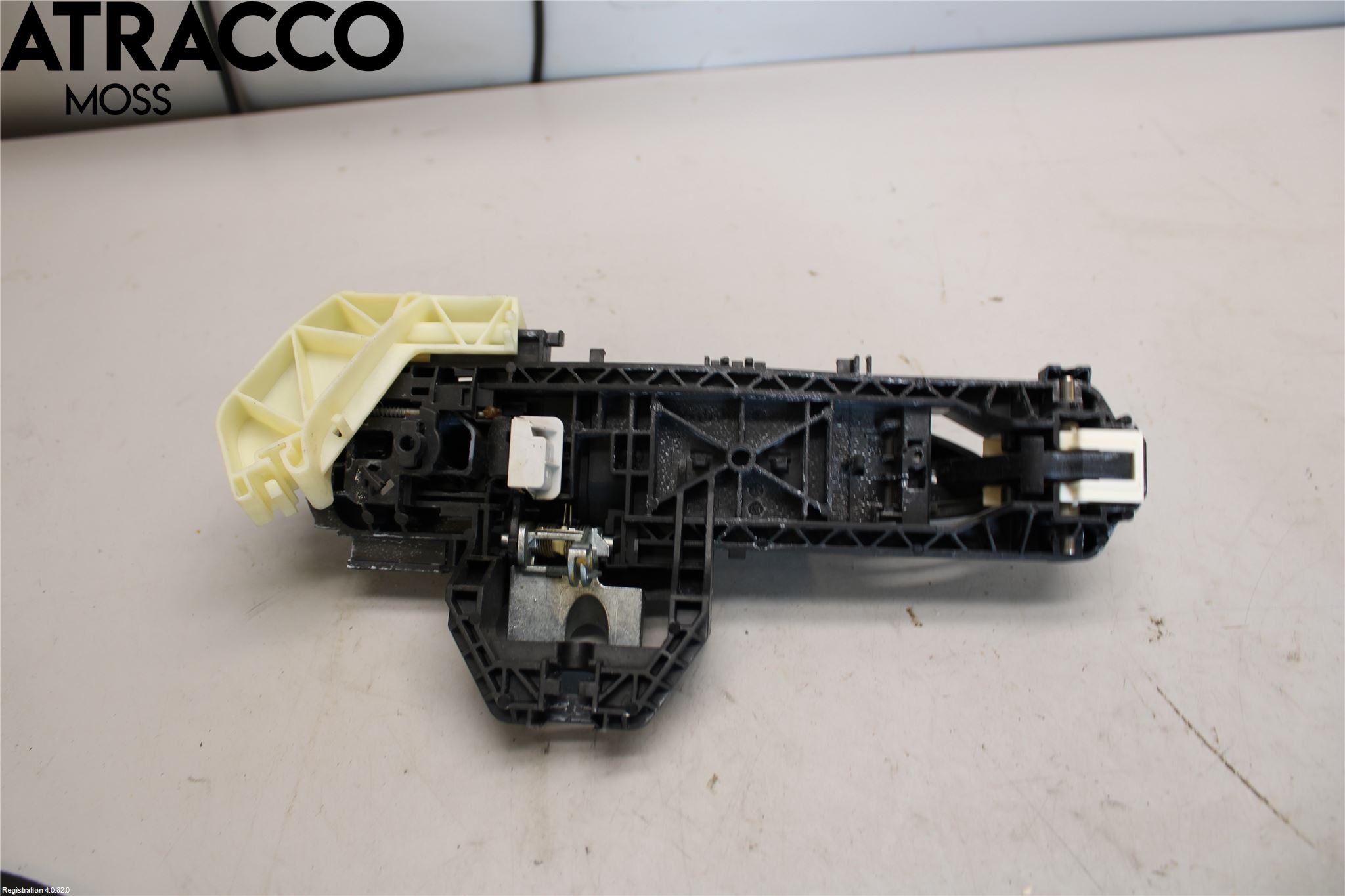 Mercedes-Benz MB E-KLASS (W212) 09-16 Dørhandtak Ytre Venstre