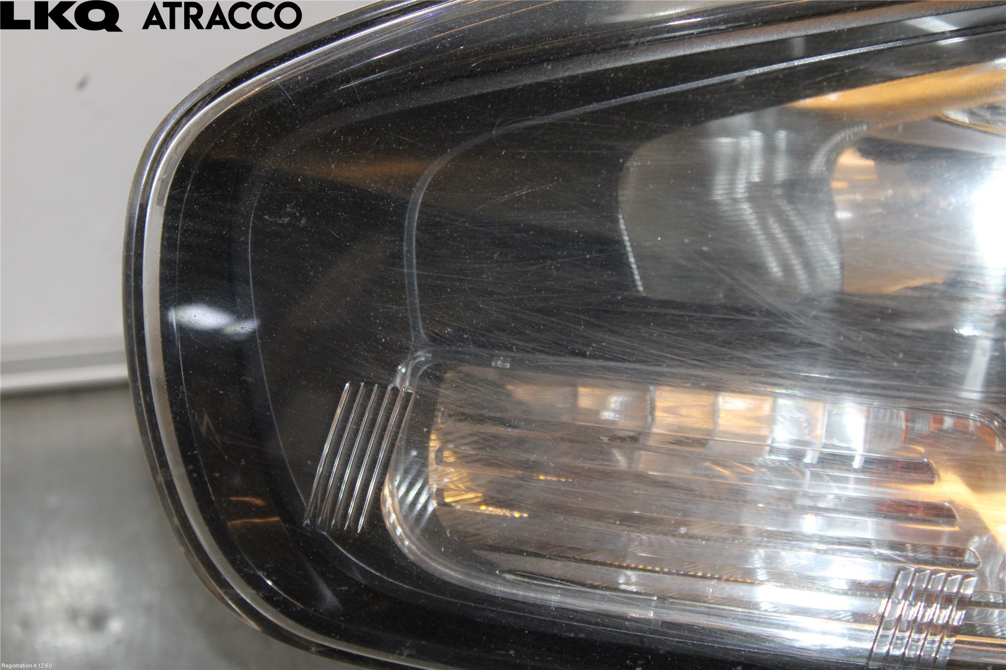 Kia CARENS III 13-19 Frontlykt Venstre