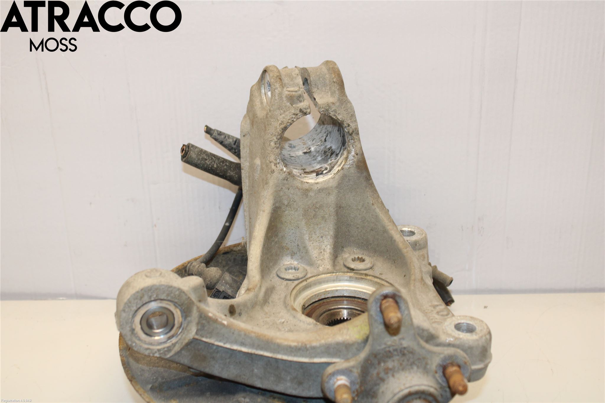 Volkswagen VW PASSAT 11-14 Spindel Vf