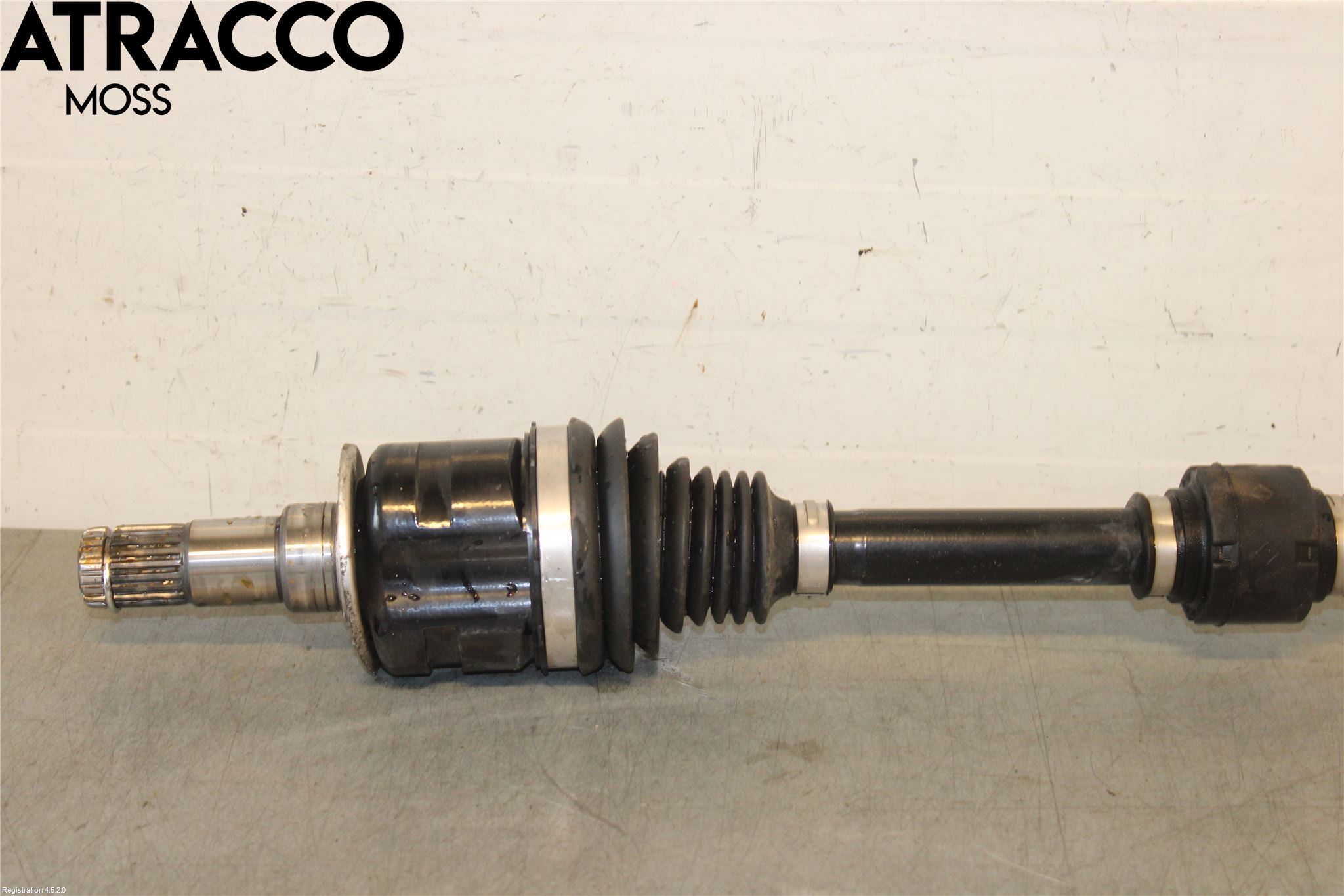 Toyota YARIS XP21 20- Drivaksel Foran Kompl Høyre