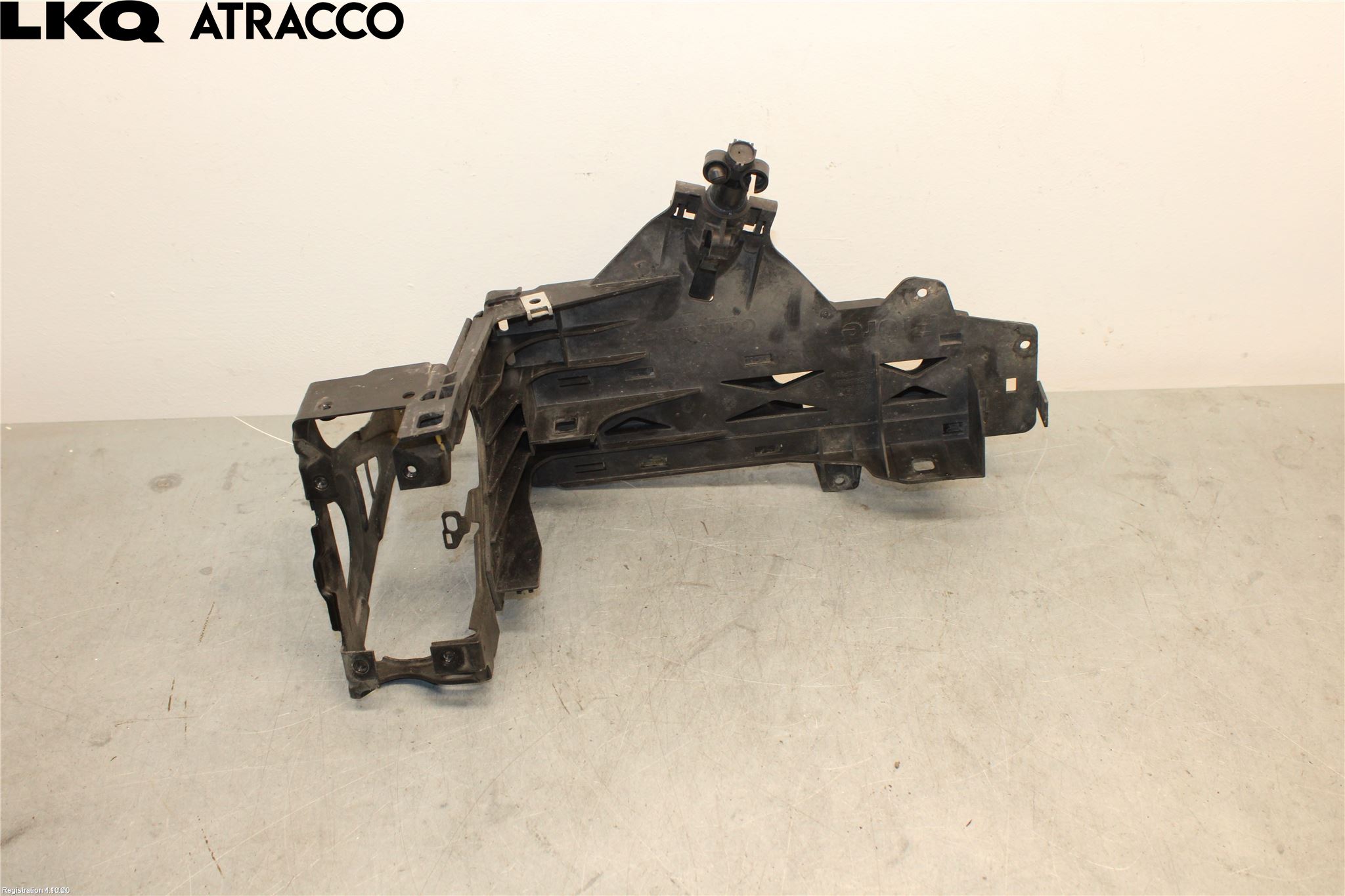 BMW 5 F10/F11/F18 09-17 Frontlykt Hus